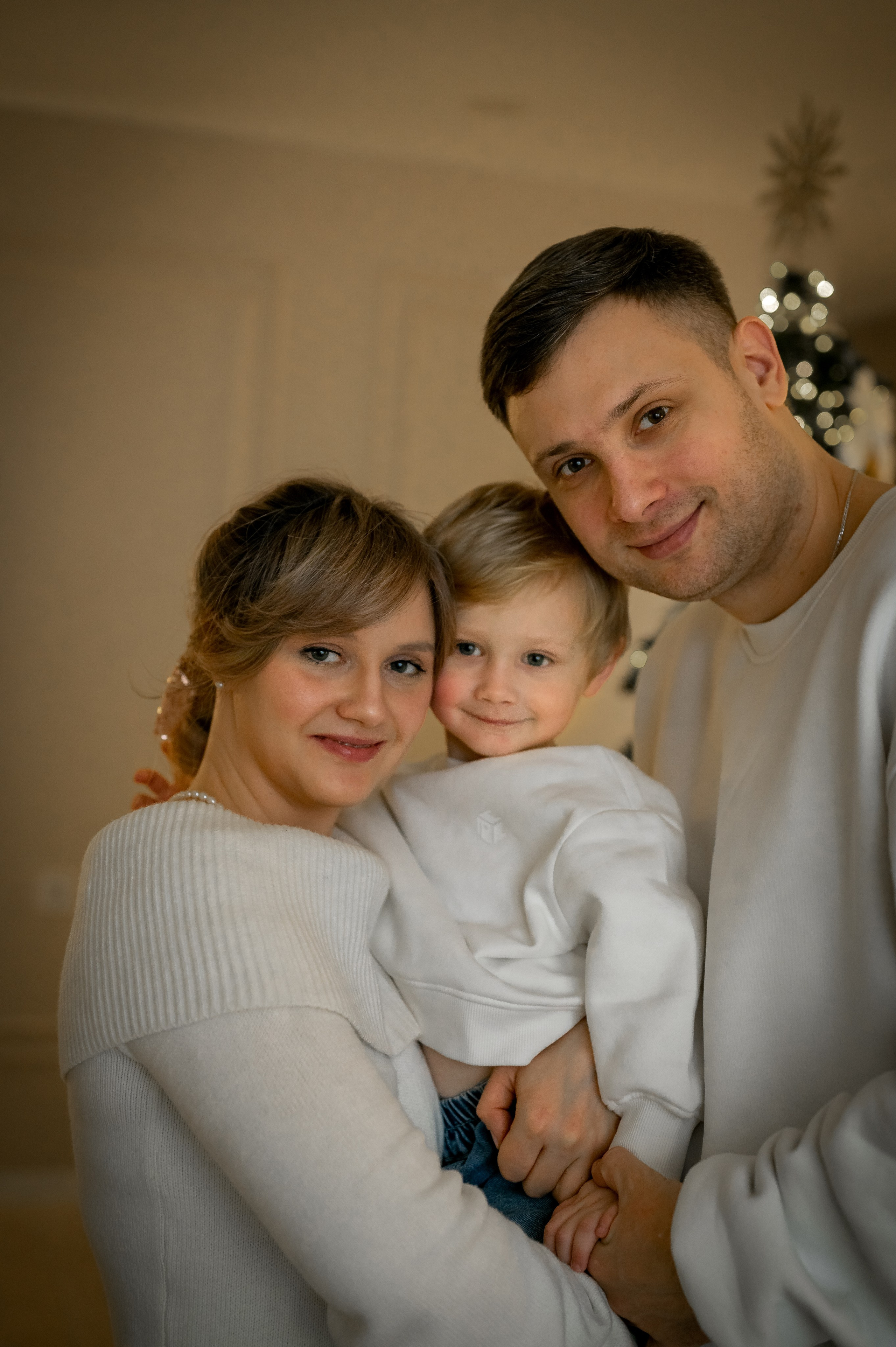 Домашняя новогодняя фотосессия. Фотограф новорождённых, семейный, школьный в городе Калуге Евгения