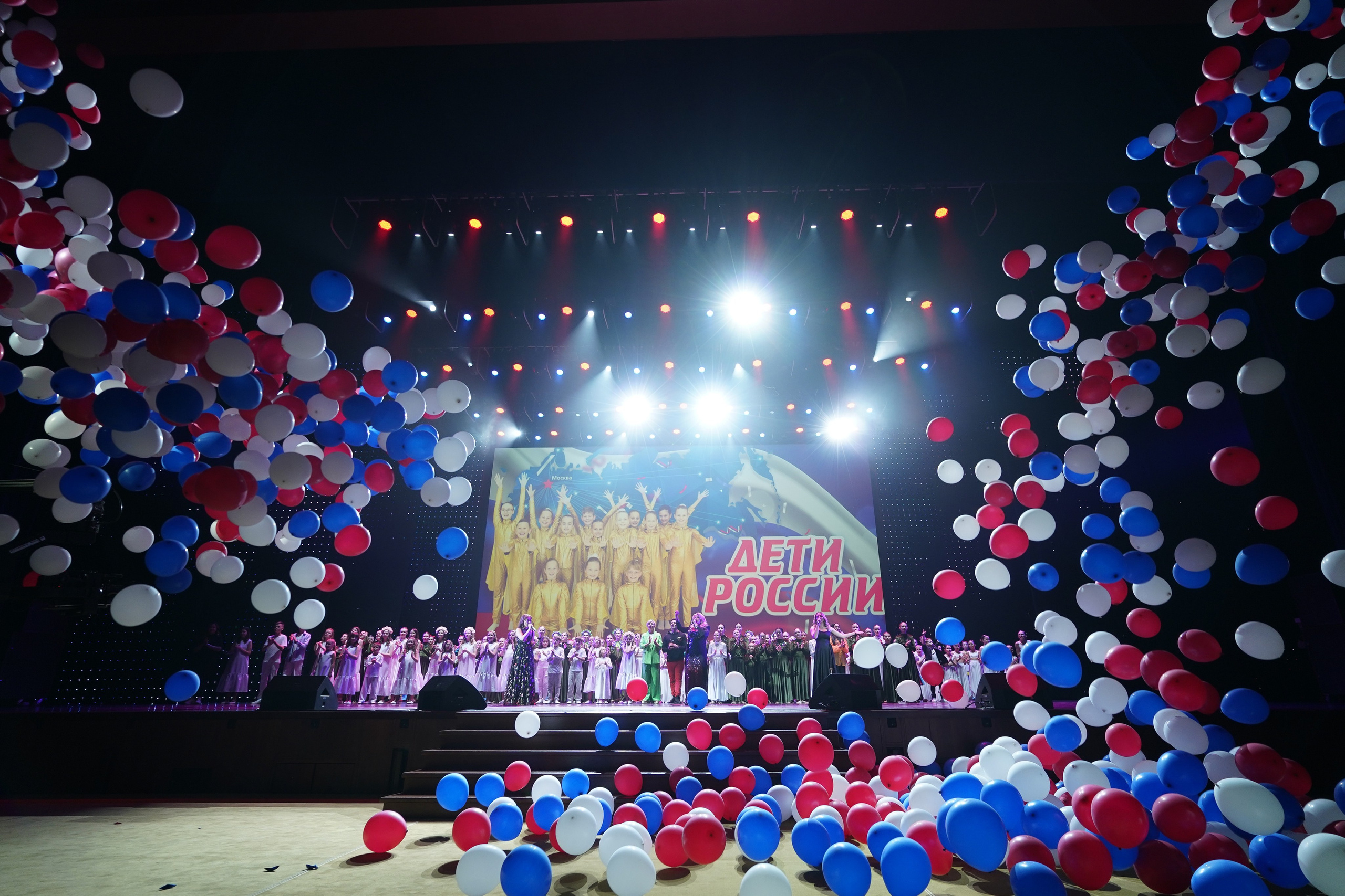 13 мая, г. Москва, Кремль. Золотое яблочко