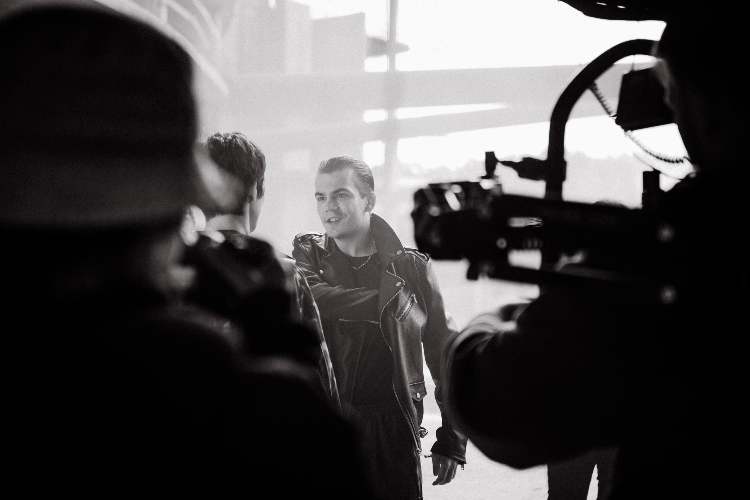 Саша против!