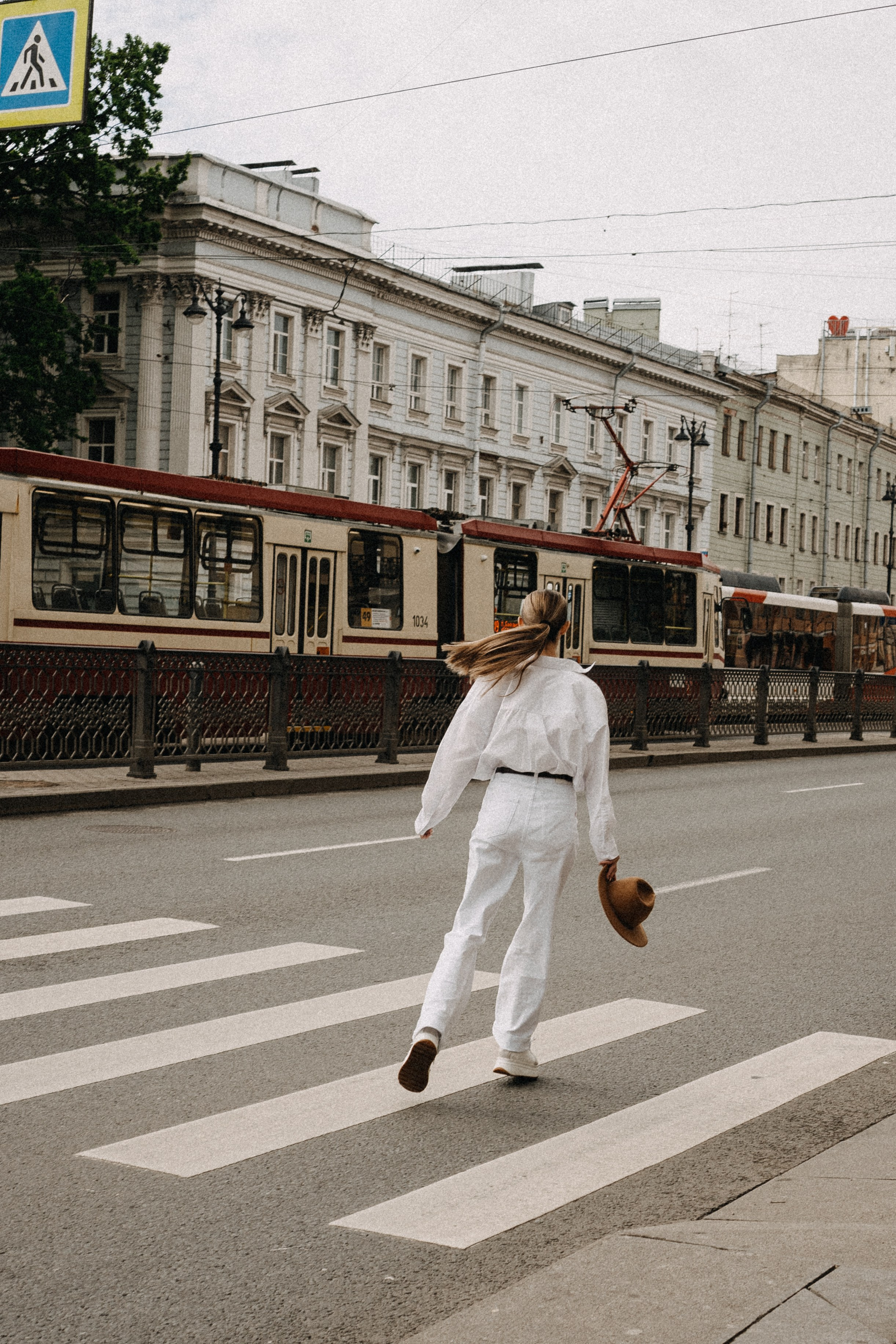 МЫ ГУЛЯЛИ ПРО КРЫШАМ ПИТЕРА. Профессиональный фотограф, Санкт-Петербург — Виктория Богомолова