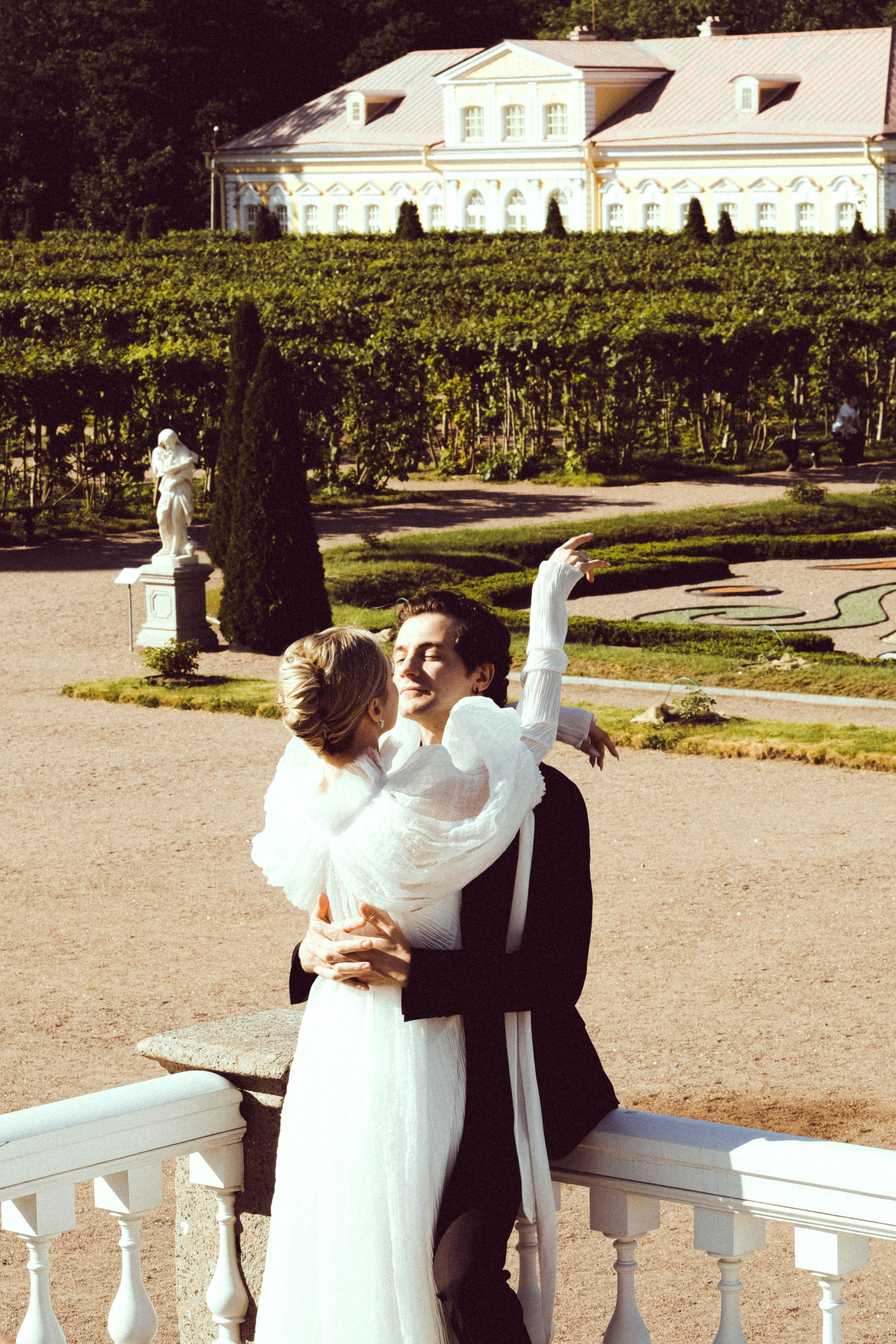 СВАДЕБНАЯ СЬЕМКА В ПАРКЕ ОРАНИЕНБАУМ. Профессиональный фотограф, Санкт-Петербург — Виктория Богомолова