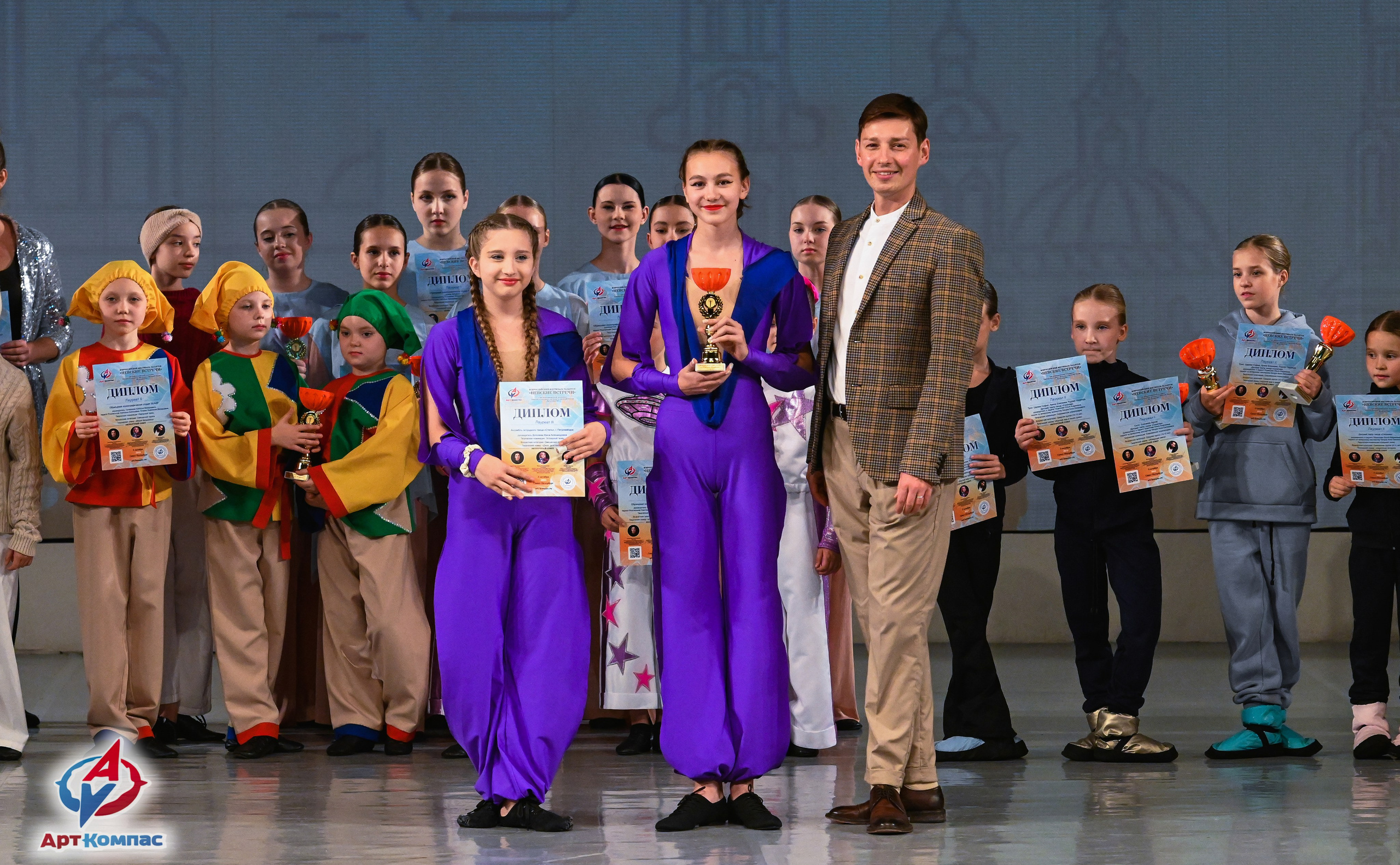 05.10.2025 Всероссийский фестиваль талантов «НЕВСКИЕ ВСТРЕЧИ» г. Санкт-Петербург. Медиастудия Фото Концепт