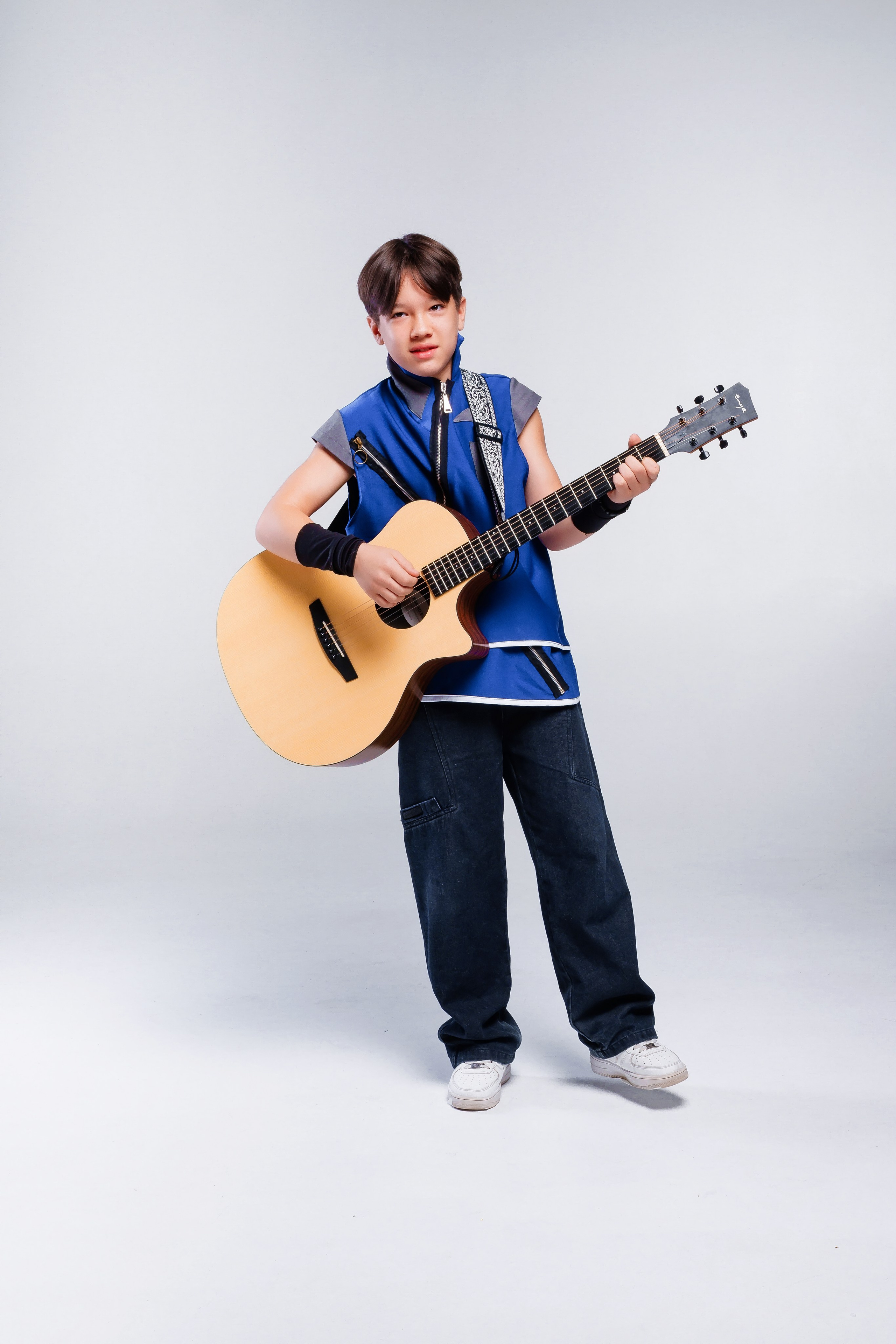 Съемка в студии на Афишу или другие нужды. Семейный и Свадебный фотограф в Астане Александр Астапов