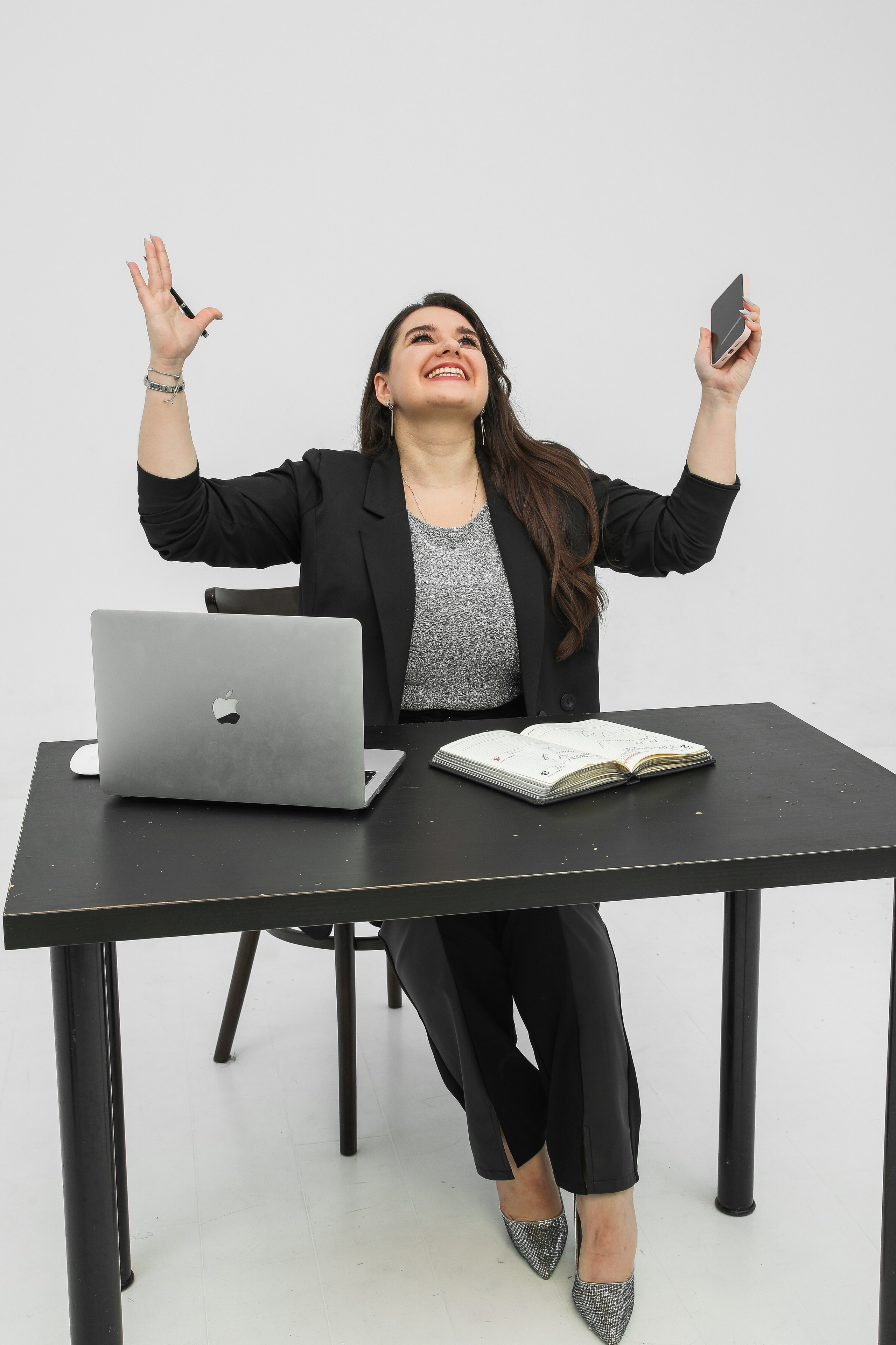 Федеральная компания GLEBOVA GLOBAL. Photographer Viktoriya Markushina «My world throug»