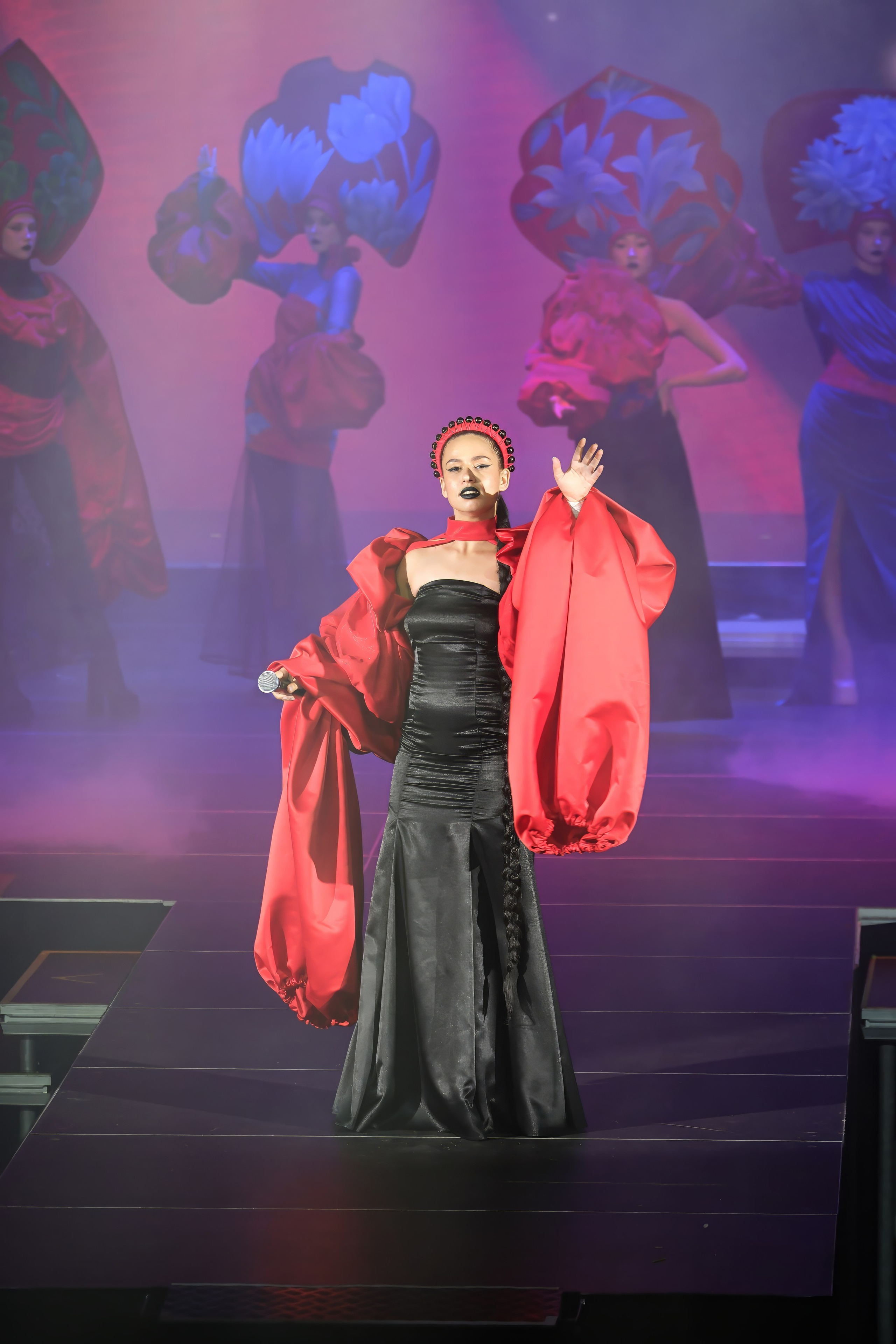 Подиумный спектакль «Стиль Надежды». Добро пожаловать в студию «Цифровой скульптор»  где искусство встречается с технологиями!