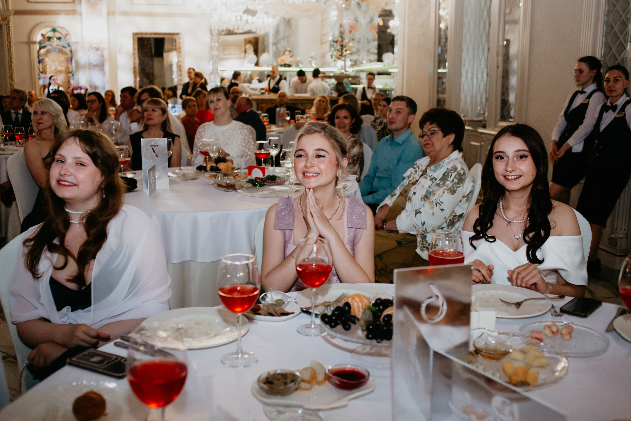 Выпускной. 11 лицей. Фотограф в Челябинске Ополихина Анна