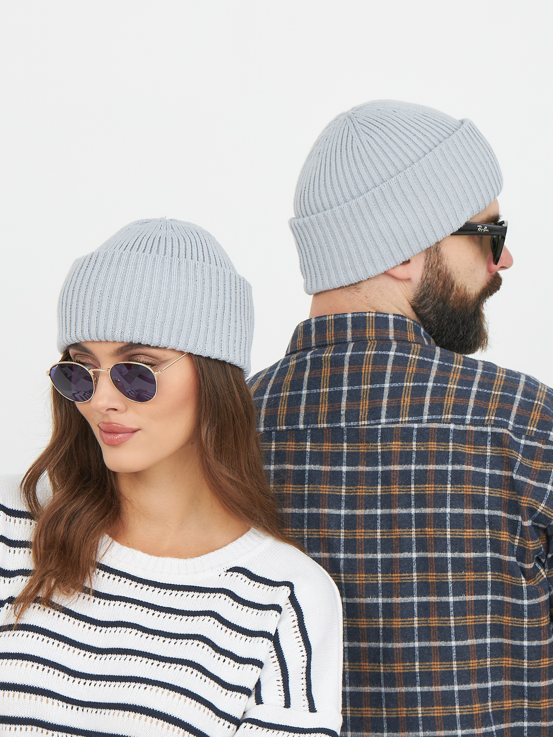 Фотосъемка шапок для маркетплейсов. Алексей Темнов — фотограф в Пятигорске