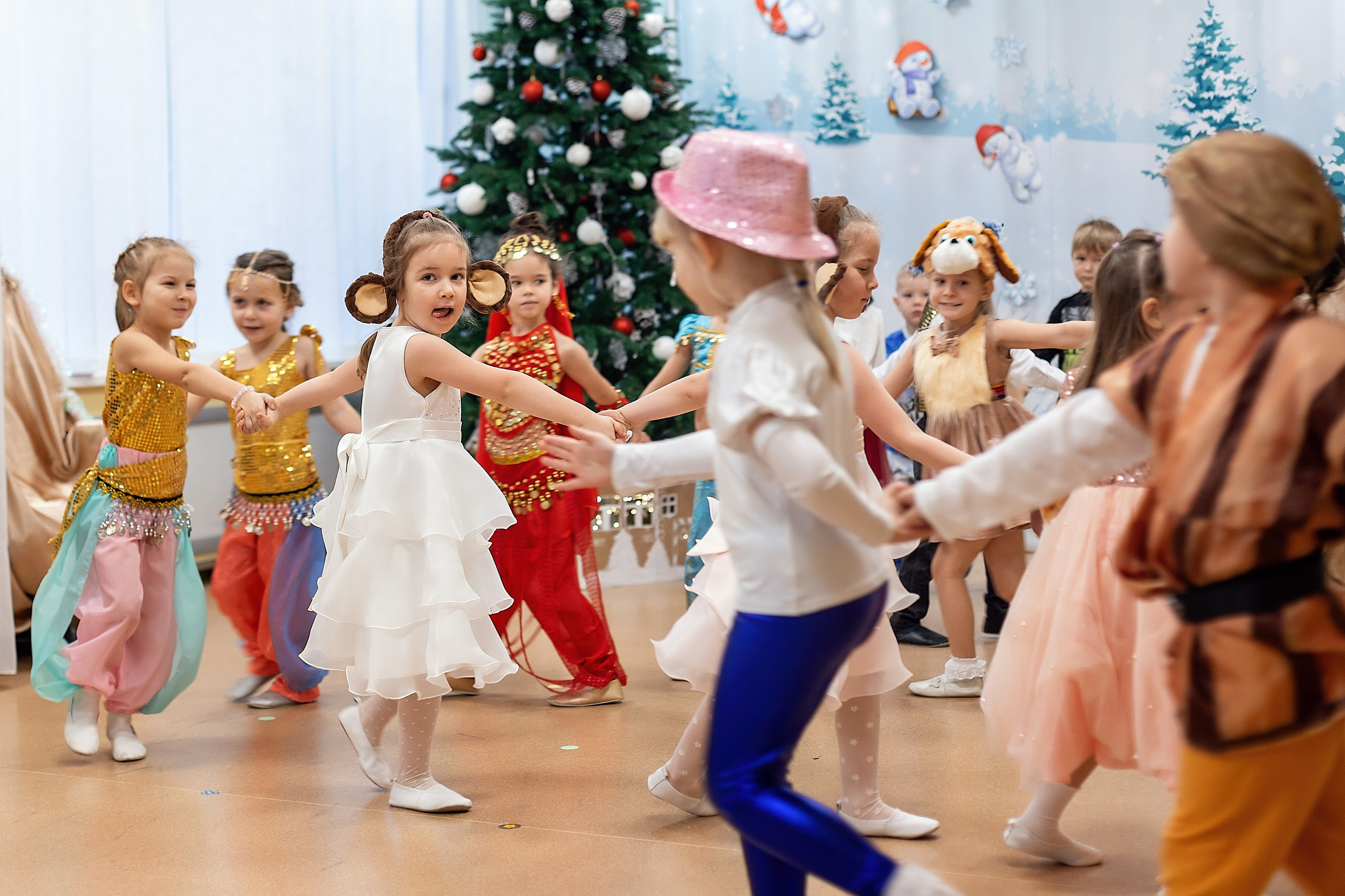 Утренник_"Веселый балаганчик» 2024. Семейный фотограф в Санкт-Петербурге