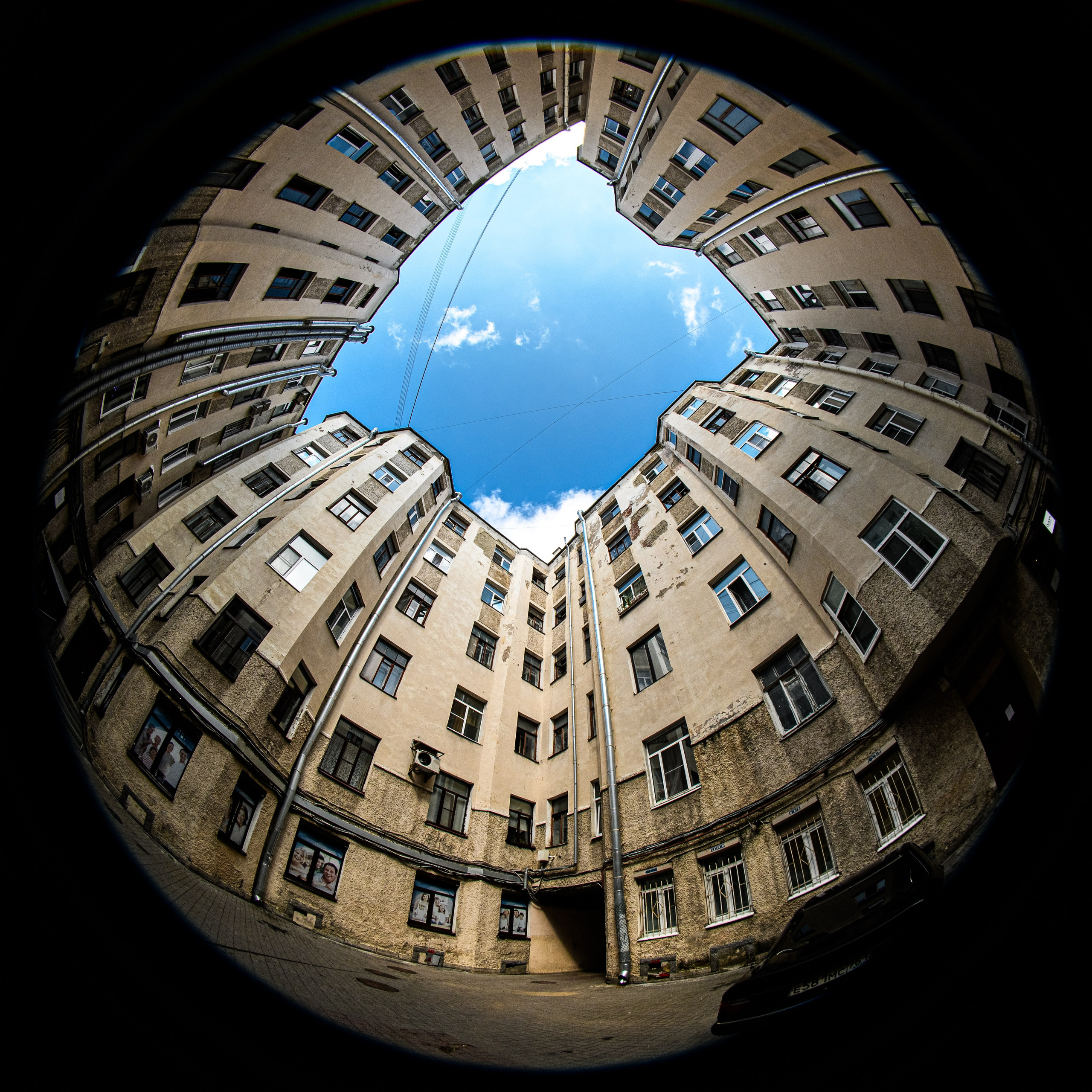 Каменноостровский пр-кт, 27