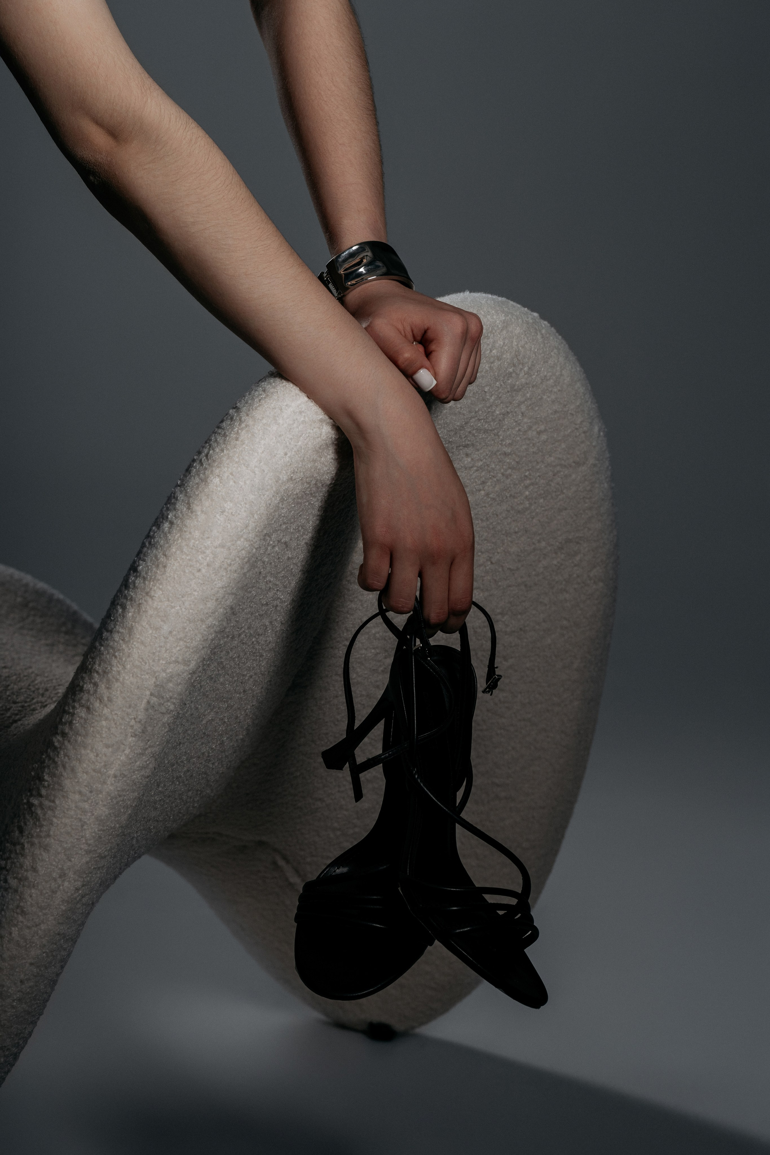 Строгий элегантный образ | Деловая студийная съемка в черном. Фото для бизнес-портфолио. Работаю в Анапе, Геленджике, Абрау-Дюрсо, Кабардинке, Новороссийске, Темрюке, Краснодаре.