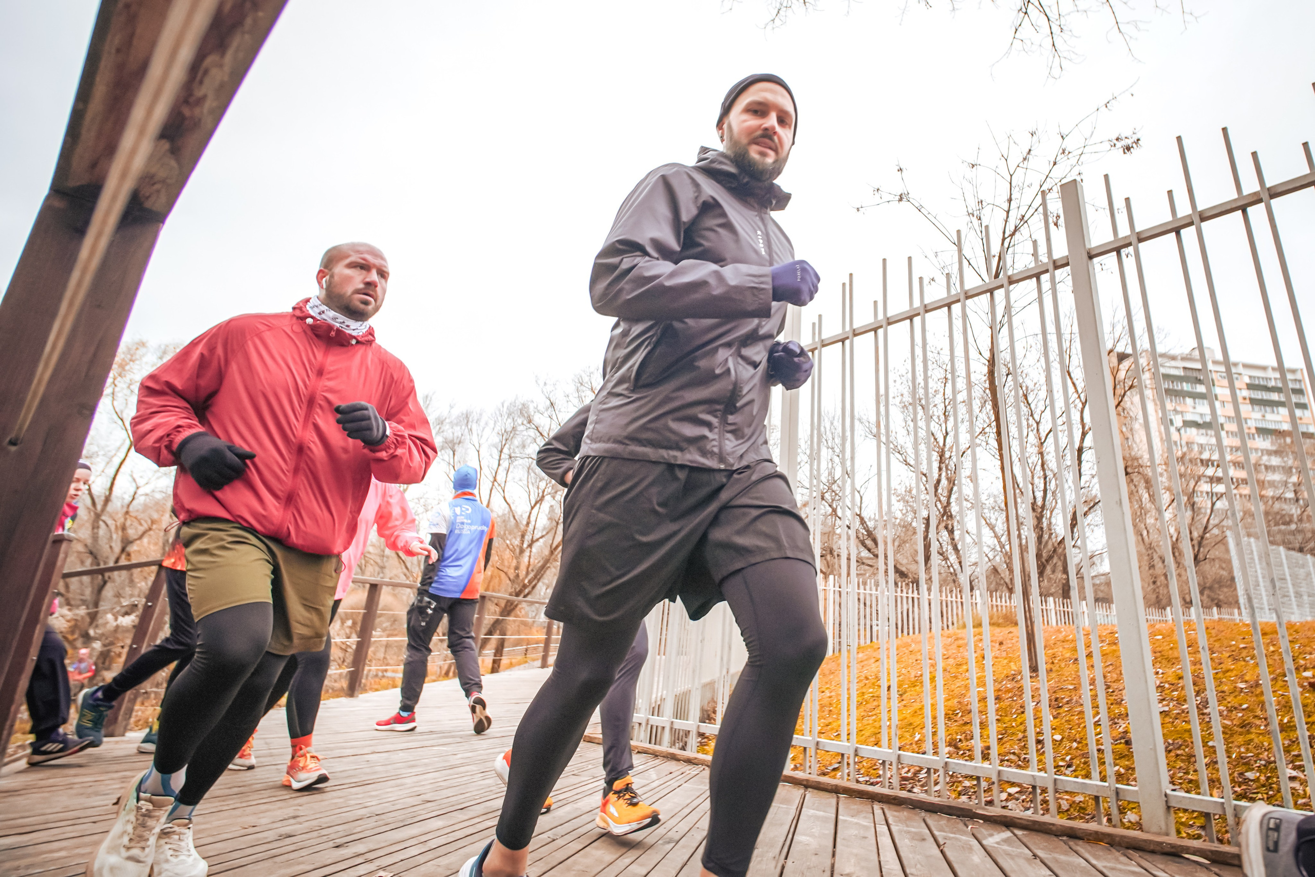 #марафонудома #яuzarun 2024 2-я петля, группа 6:30. Роман Капилюшов. Бег. Фото. Видео. г. Люберцы