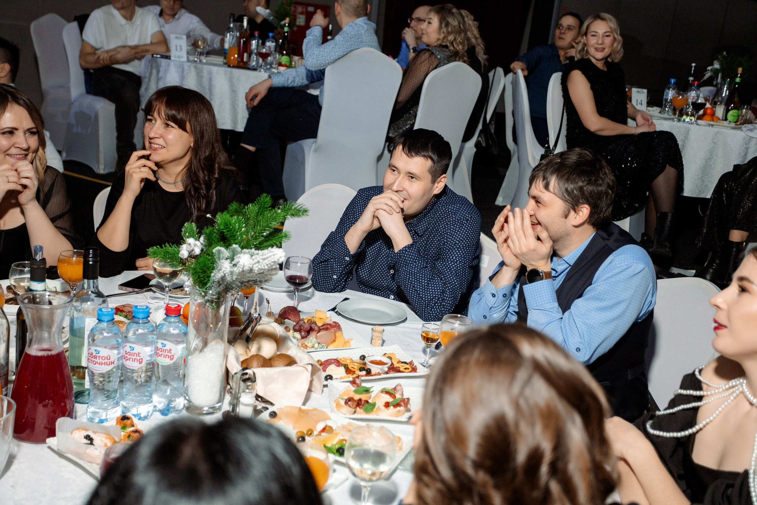 РЕПОРТАЖ: НОВЫЙ ГОД В ДК МЕТАЛЛУРГ. Профессиональный фотограф в Ижевске Леша Петров