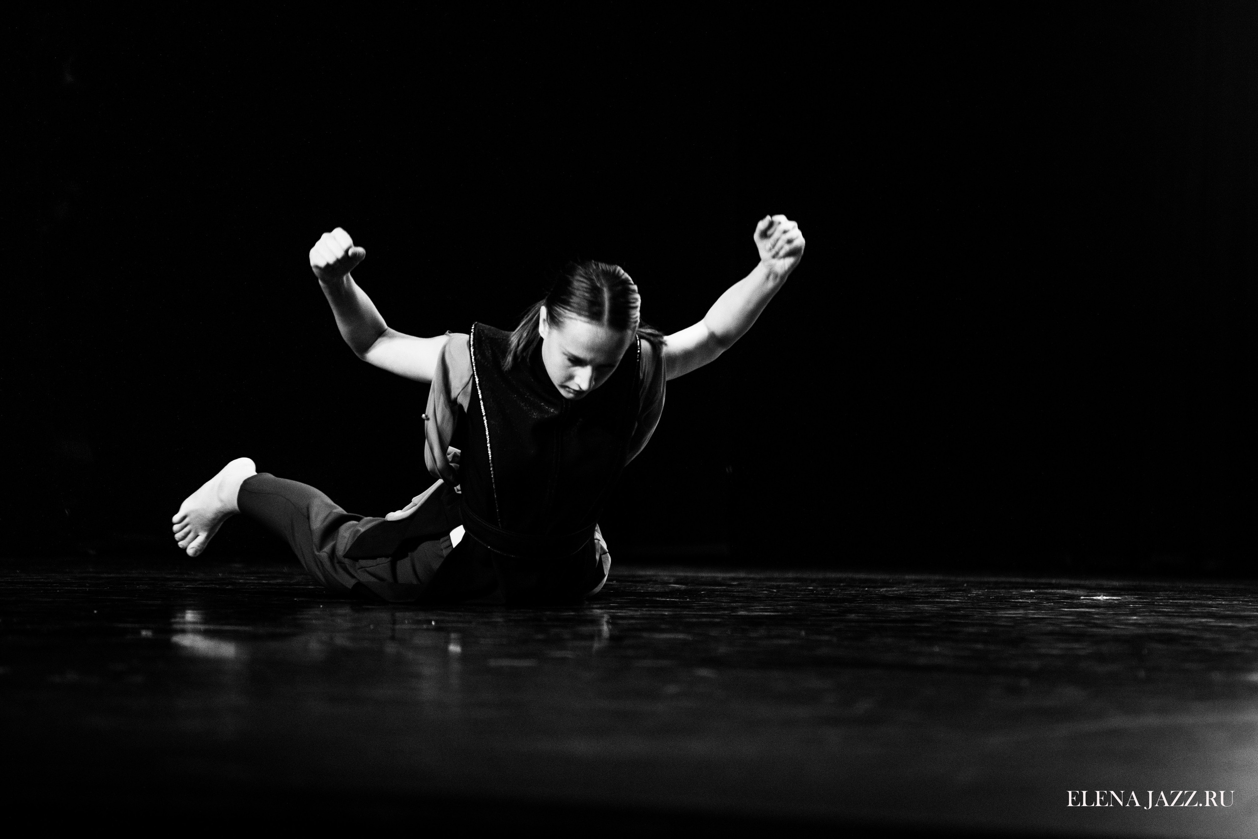 Концерт танцевального коллектива. Репортажный фотограф Елена Джаз в Москва