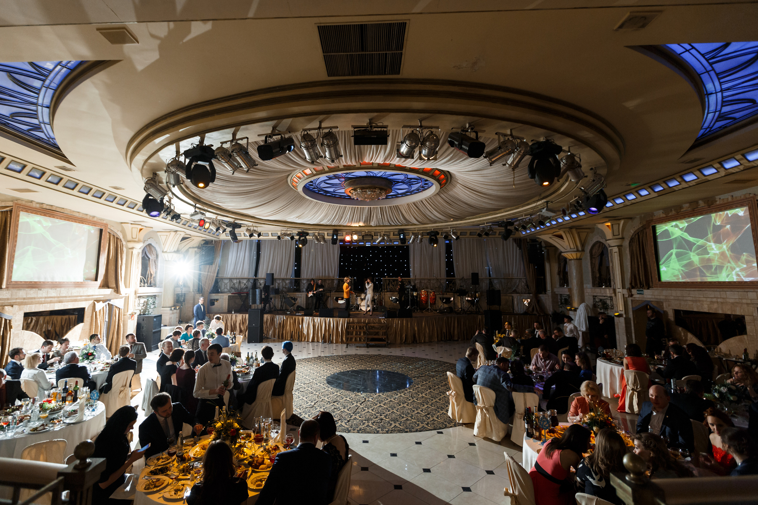 Немчиновка. Свадебный фотограф в Москве Никифоров-Гордеев Константин