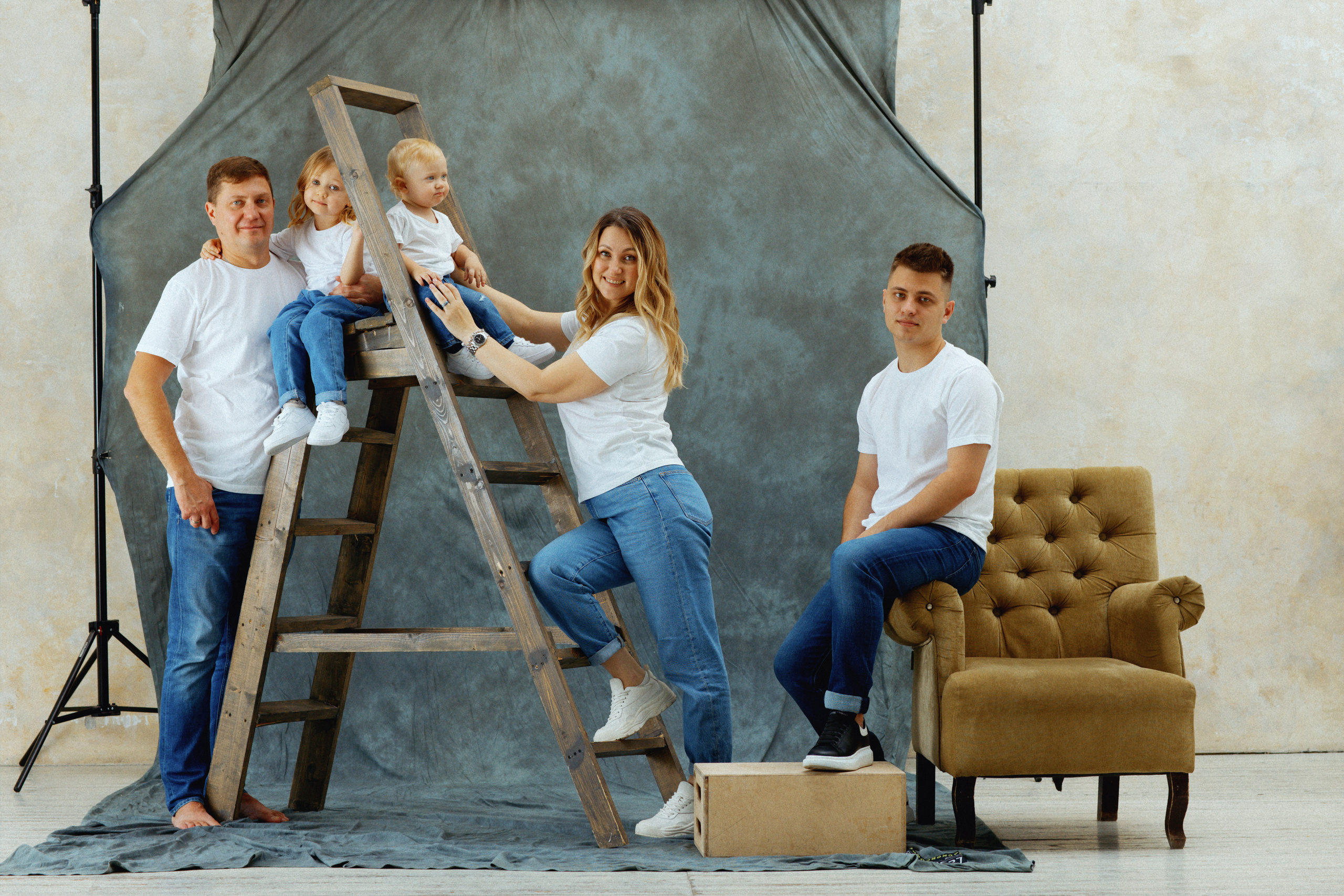 Семейная студийная фотосъёмка. Свадебный фотограф в Москве Никифоров-Гордеев Константин