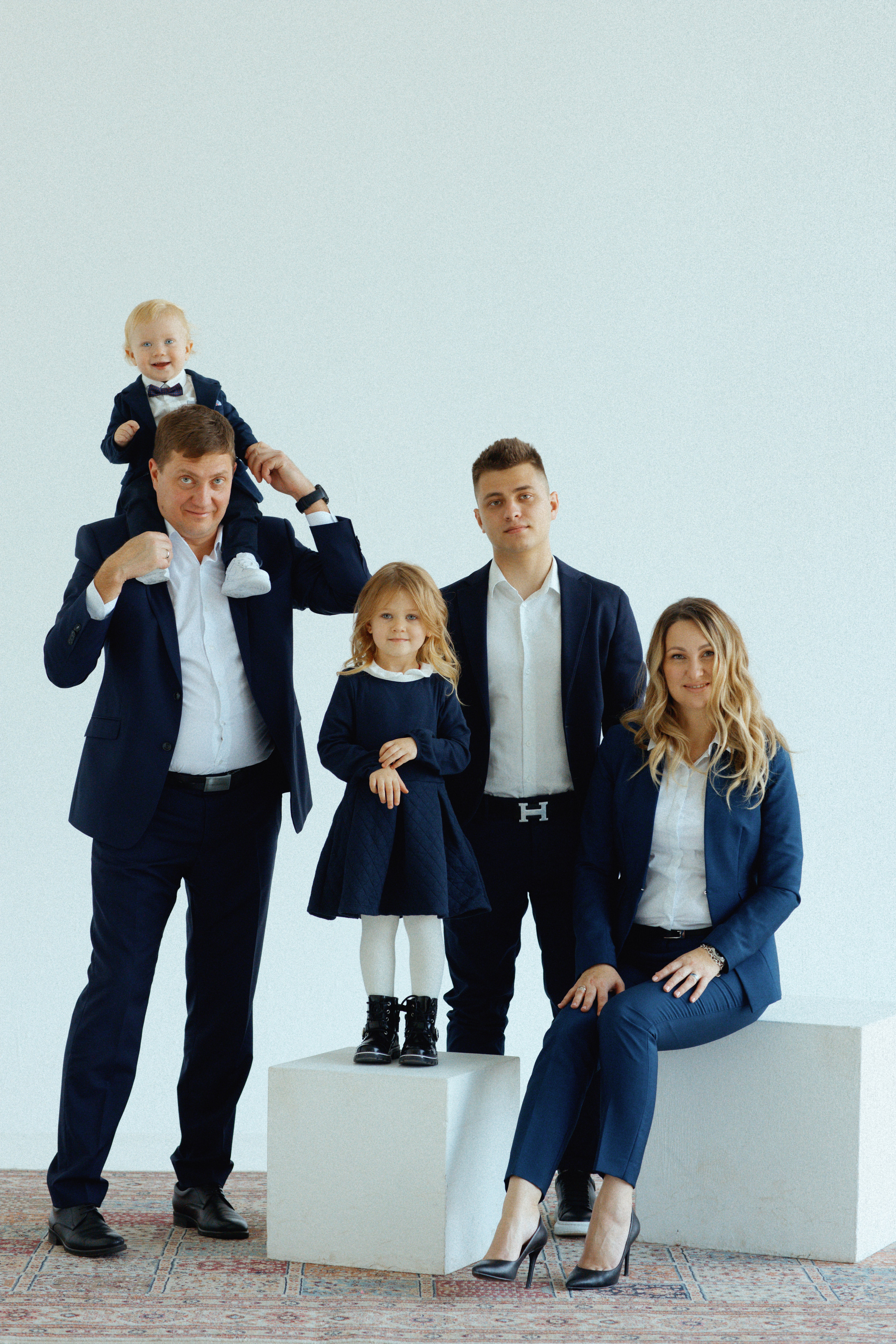 Семейная студийная фотосъёмка. Свадебный фотограф в Москве Никифоров-Гордеев Константин