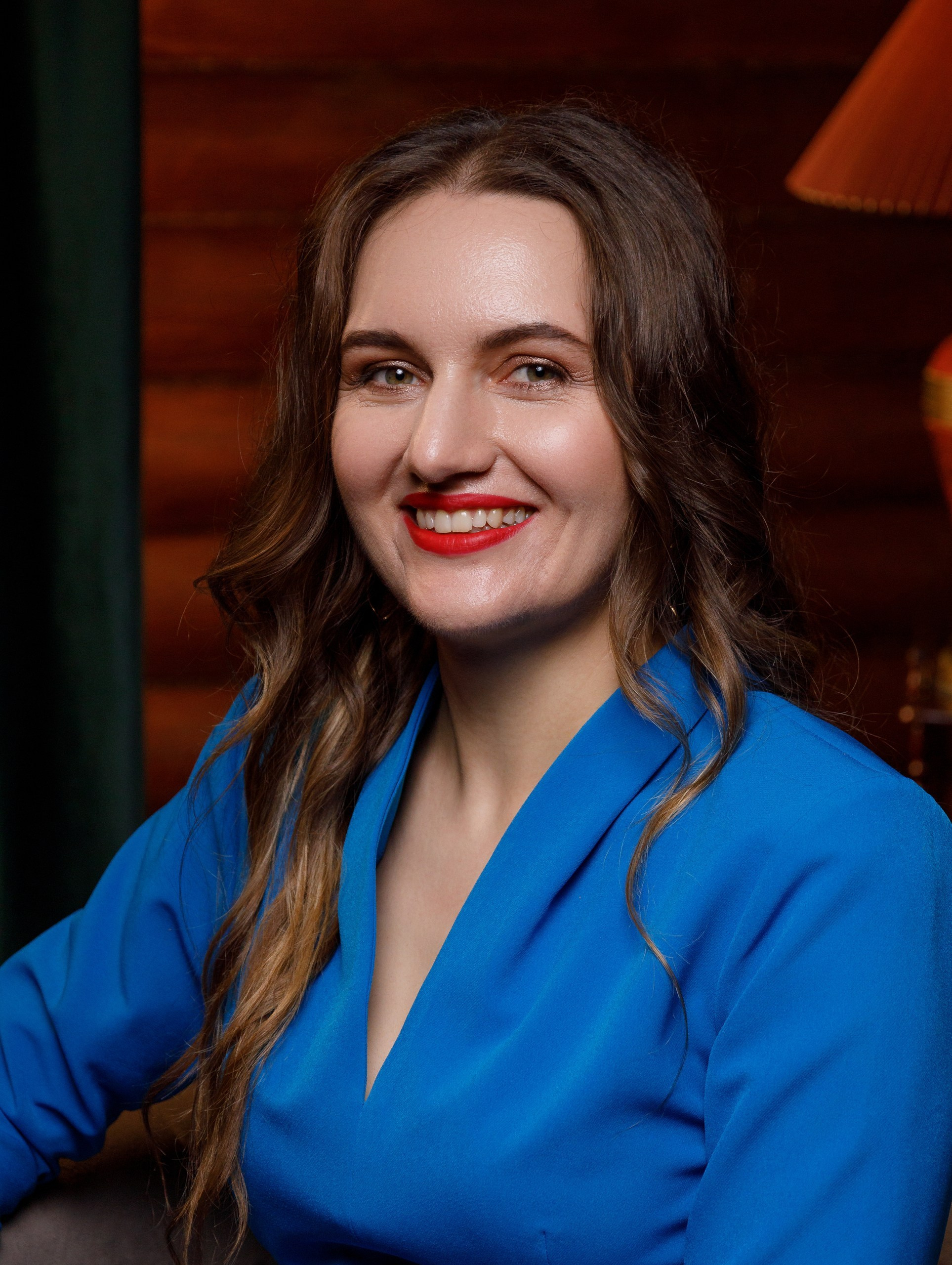 Видеовизитка писательницы Зинаиды Гаврик!. Студия коммерческой съемки ХВОЯ