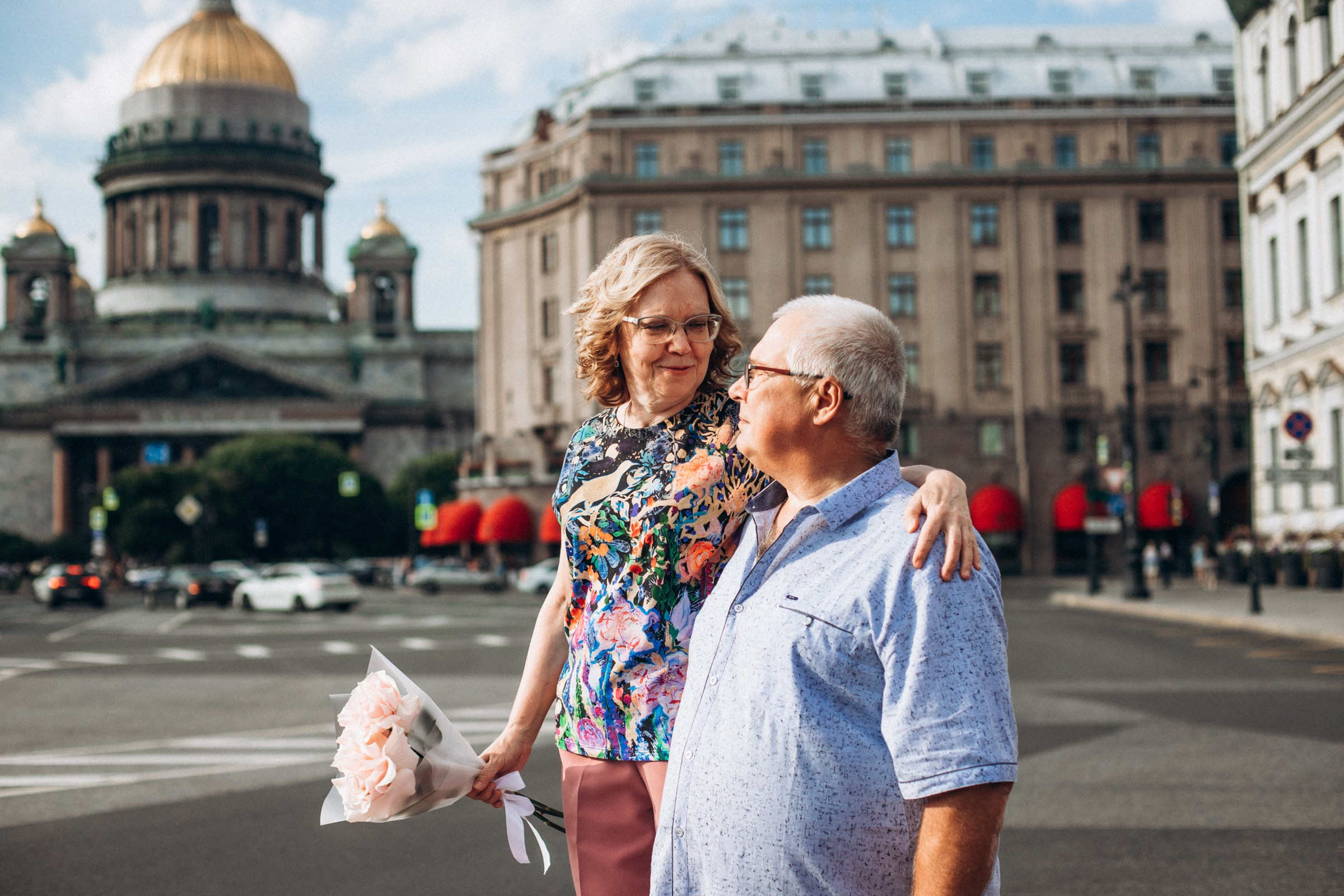 Андрей и Елена в августе. Фотопрогулка в Петербурге. Индивидуальный и семейный фотограф в Санкт-Петербурге