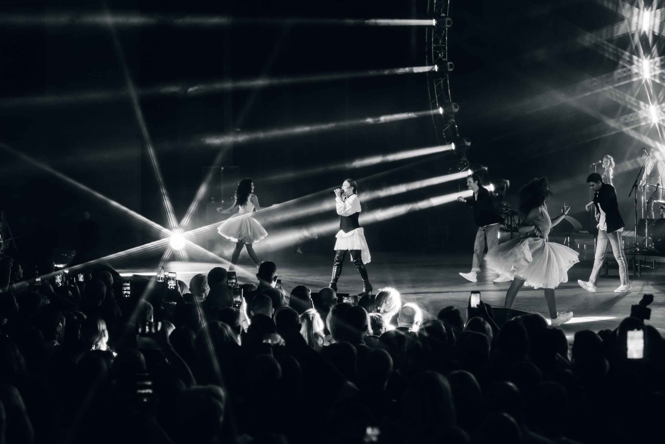 Дискотека 80-90-2000х — «Имена на все времена», Крокус Сити Холл. Бренд-фотограф для экспертов и блогеров в Москве Влада Горбовская