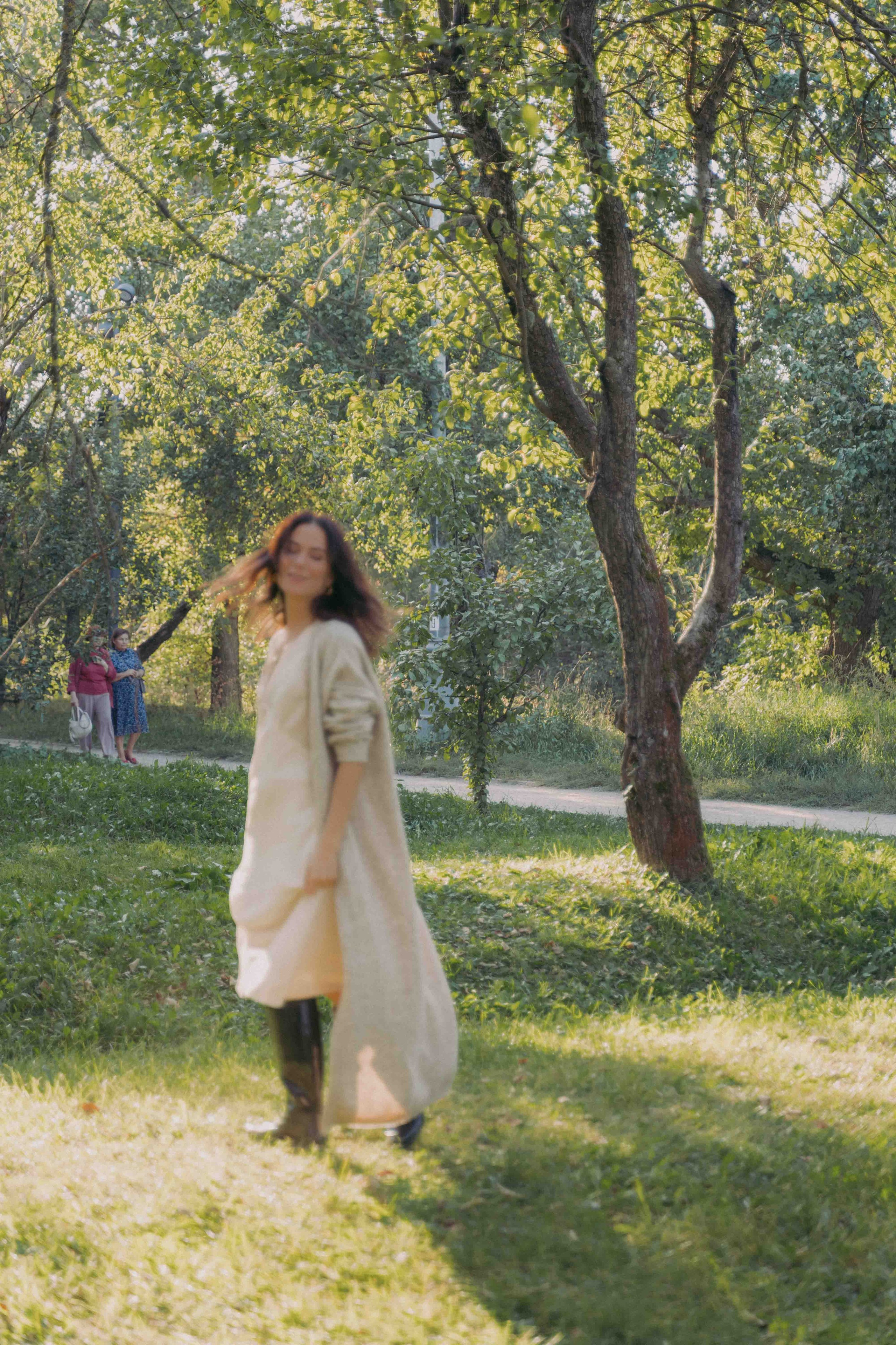 Яблоневый сад и гамак. Фотограф и видеограф в Москве и Абу Даби Мария Кулагина