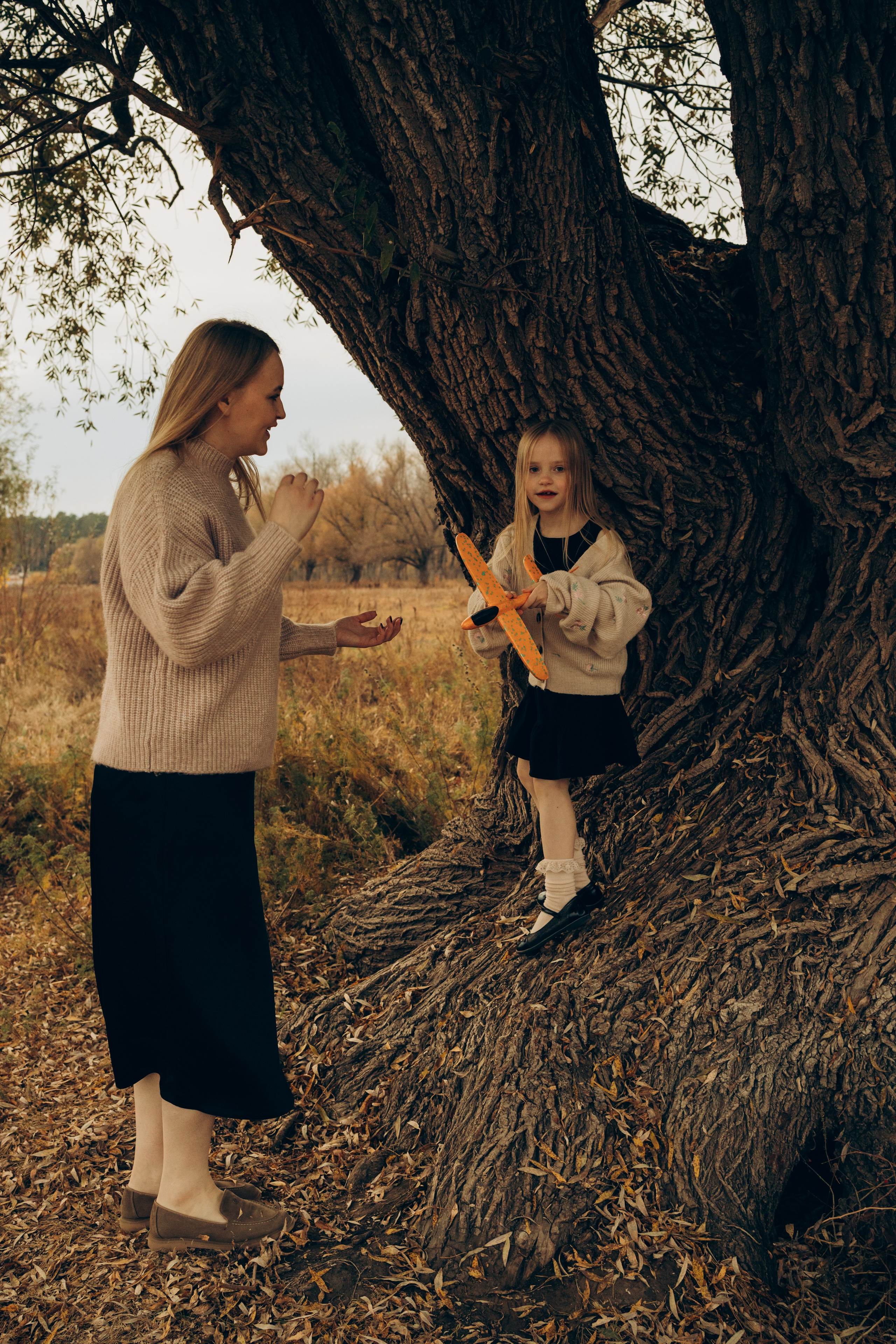 Оксана и София