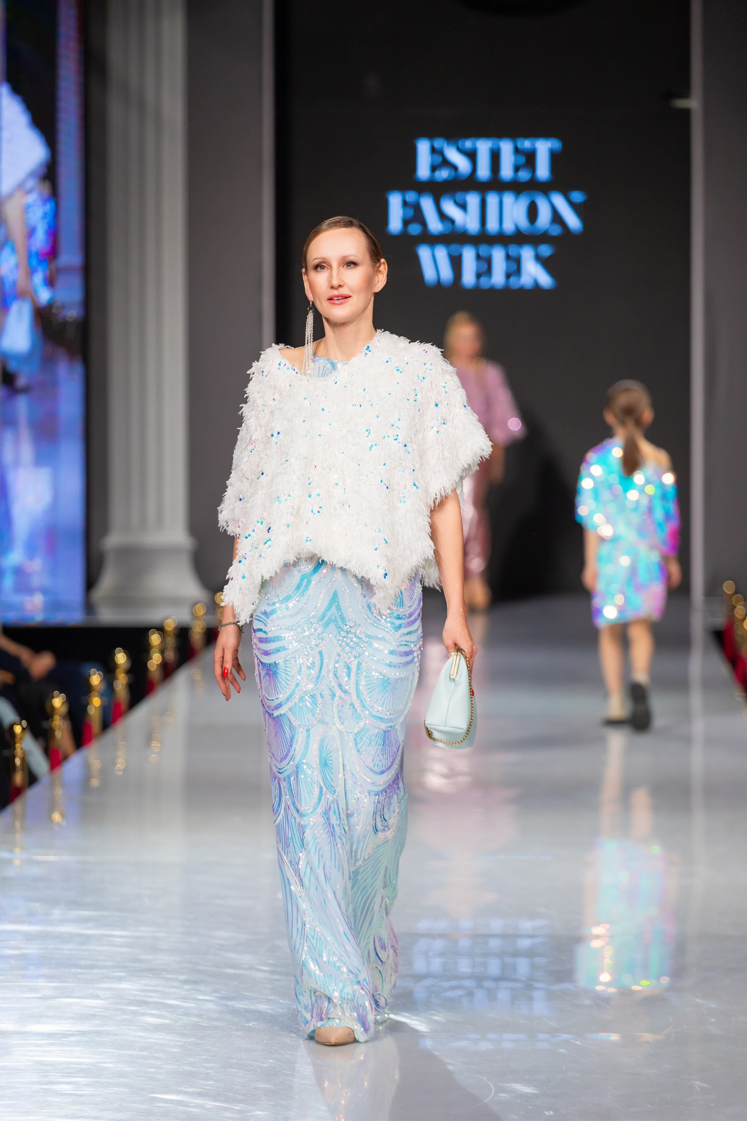 Estet Fashion Week. Photomantis