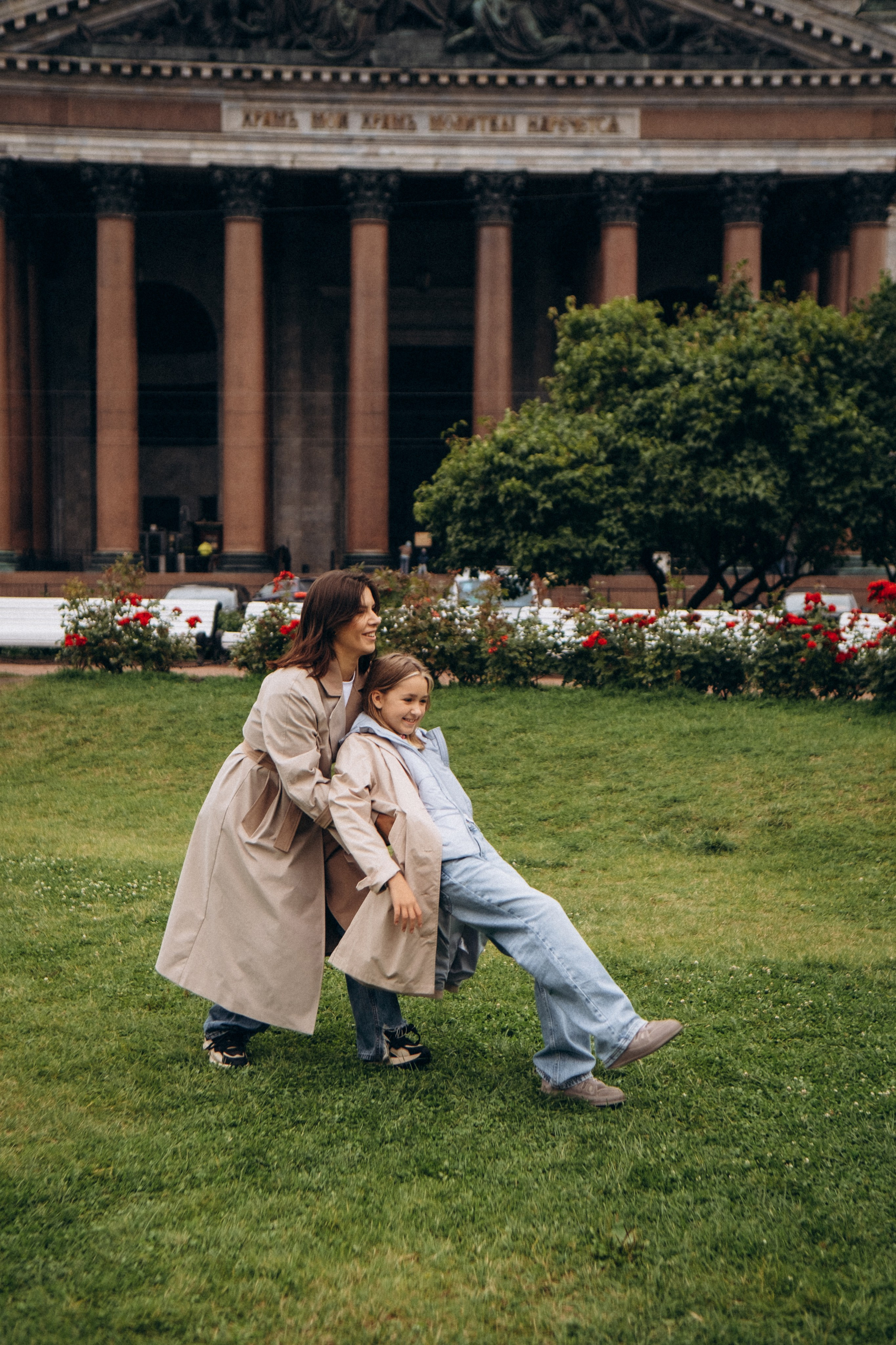 Семейная прогулочная фотосессия в Санкт-Петербурге. Фотограф в Санкт-Петербурге Кристина Брянская