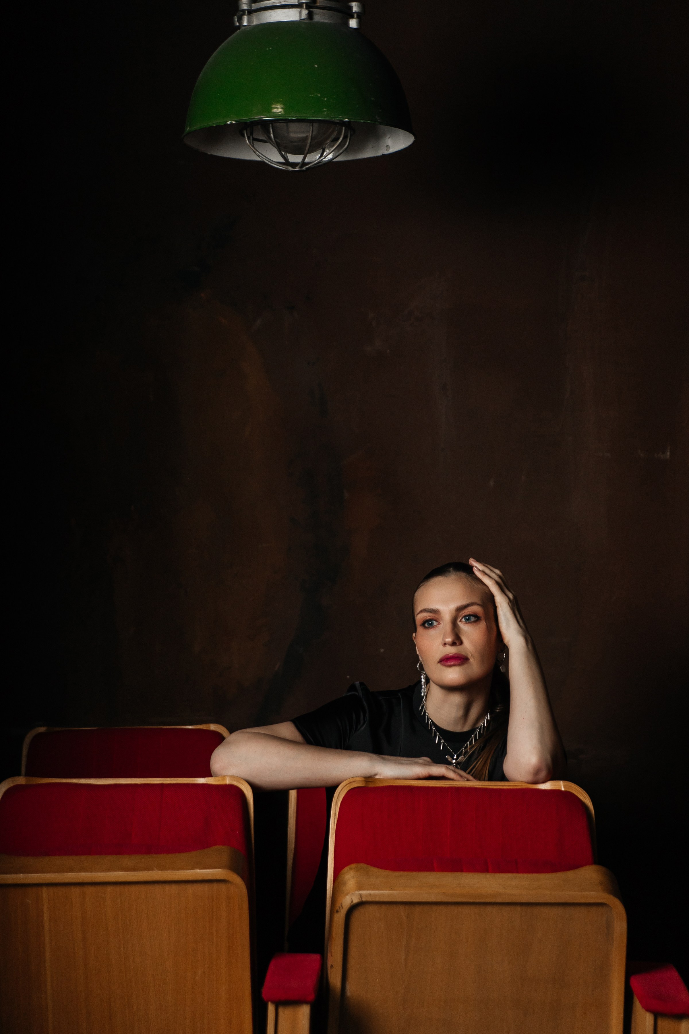 Ольга и Скульптуры. Семейный фотограф, свадебный фотограф, женский портрет в Санкт-Петербу