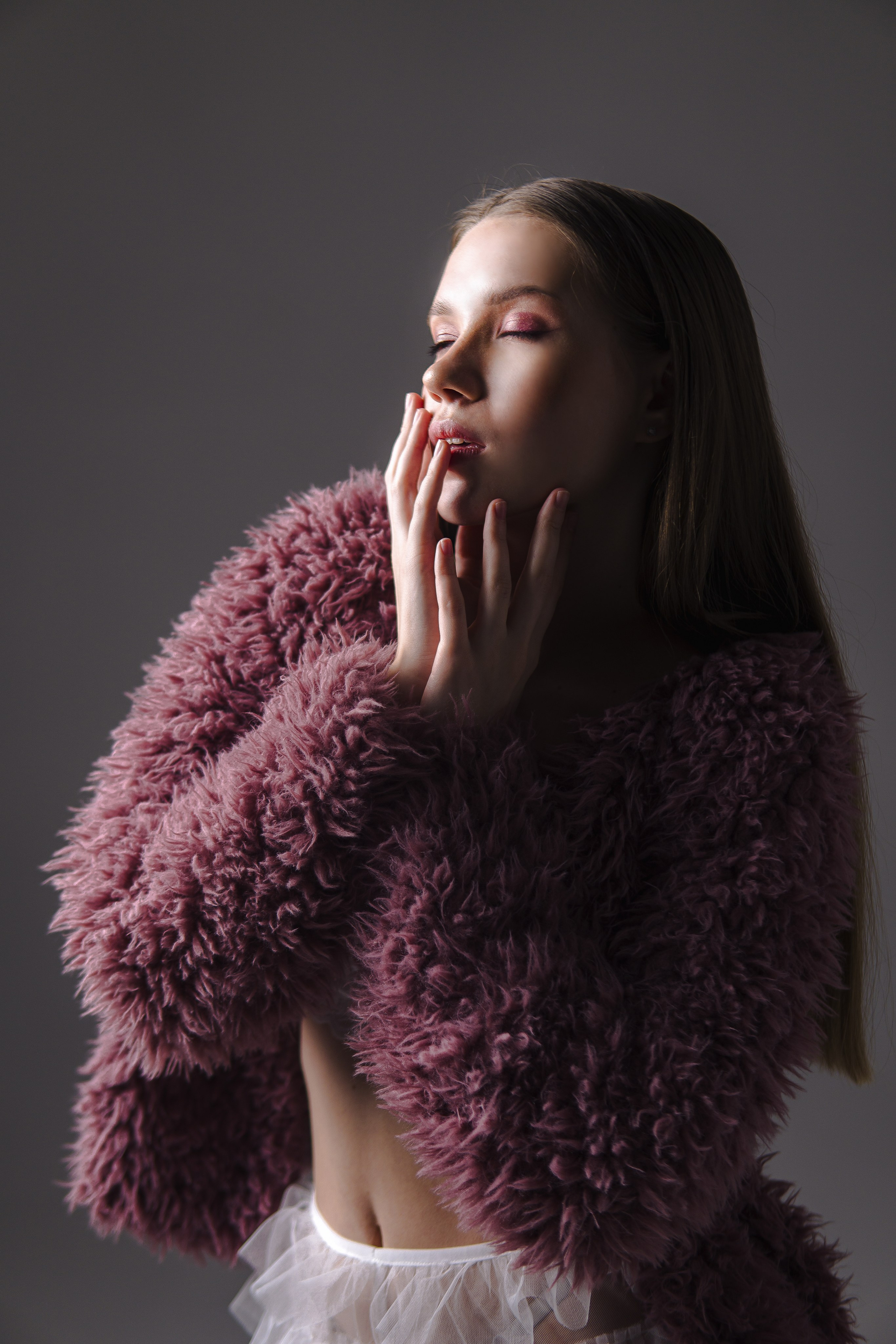 Студийные съемки. Фотограф в Саратове и Энгельсе