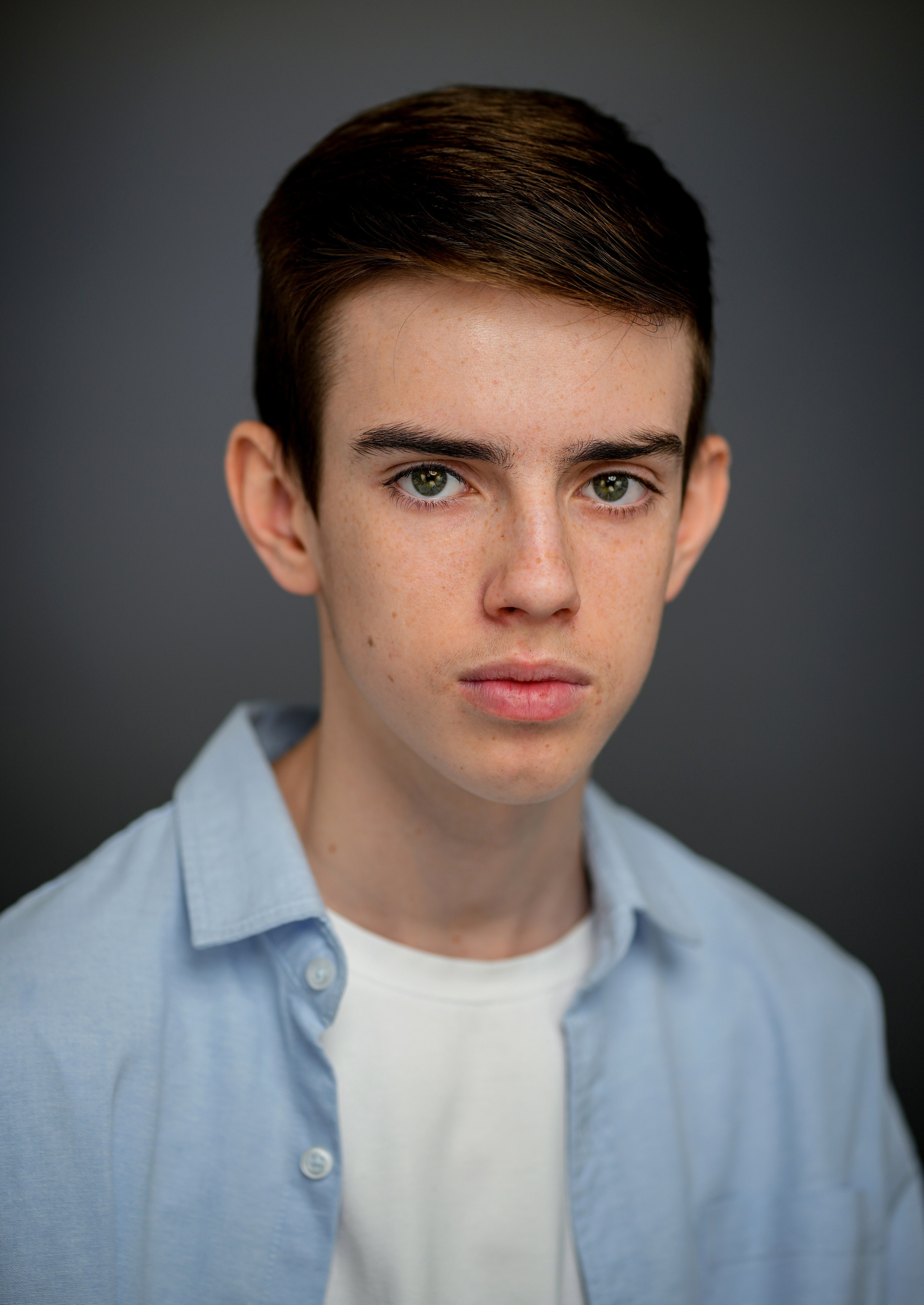 Актер Артемий Кисель. Портретная съемка в Москве, студийный фотограф Игорь Фомин