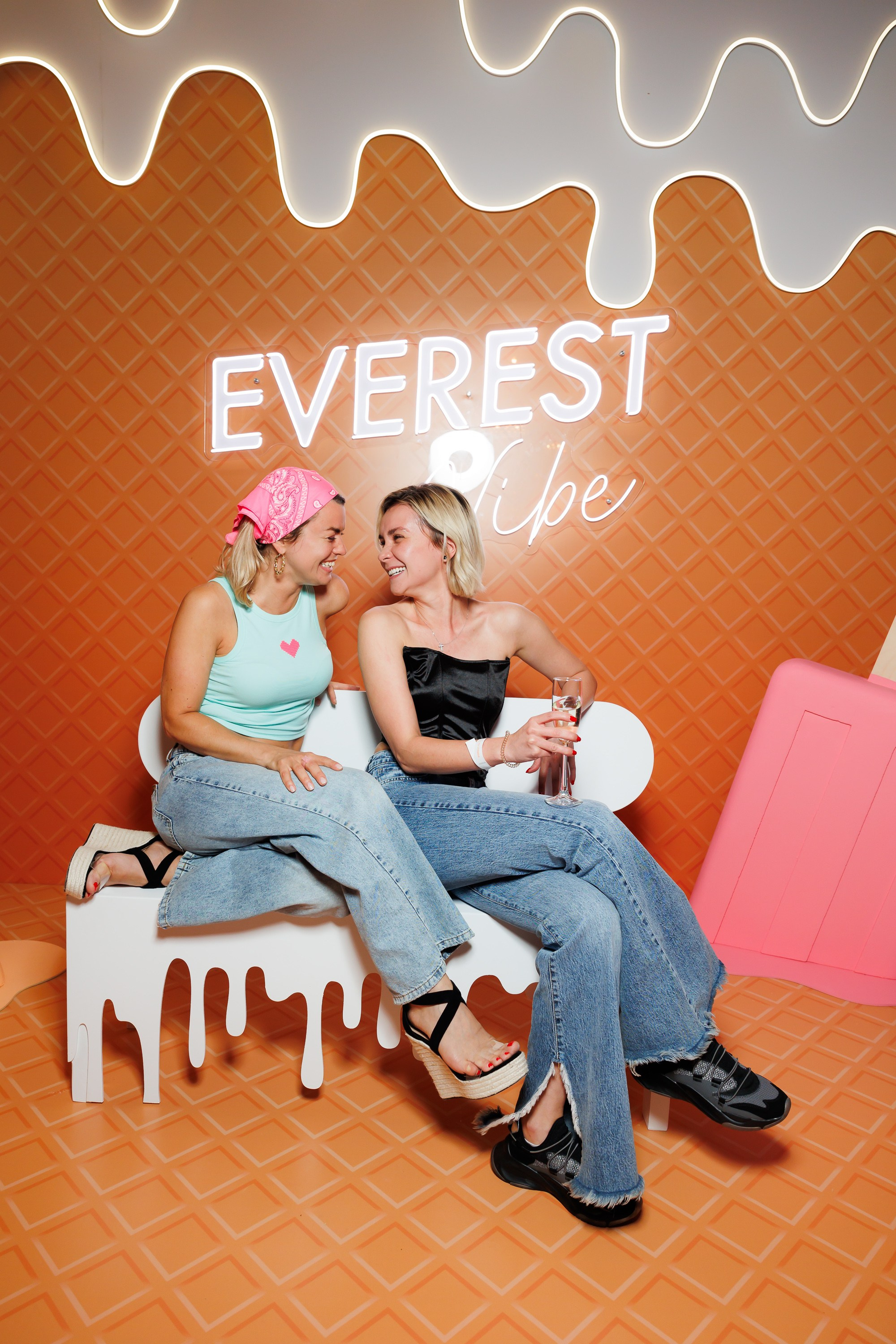 EVEREST VIBE good vibes only 16.08.2023. EVEREST PHOTO REPORT
