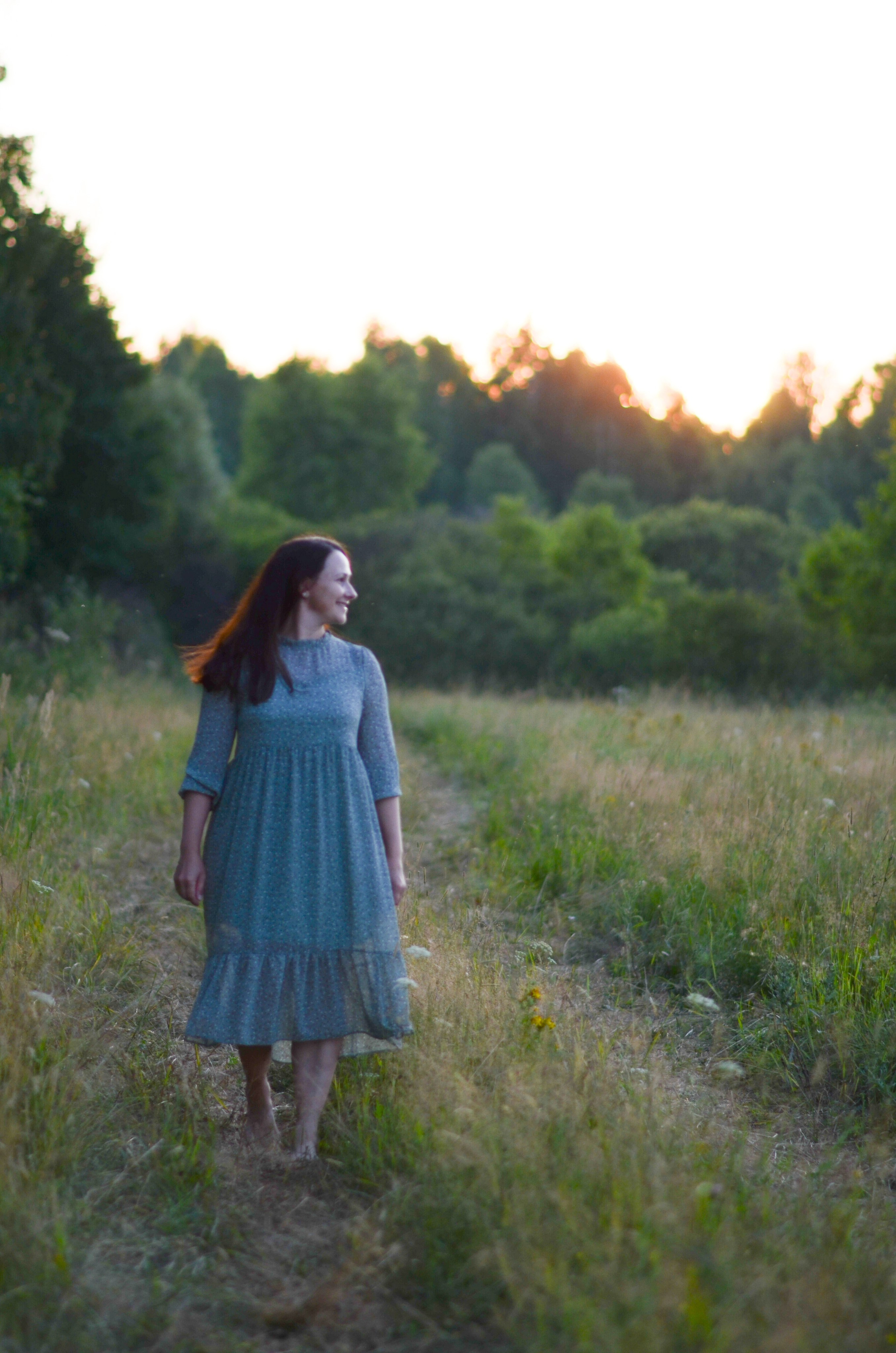 Летняя в поле. Семейный фотограф г. Москва