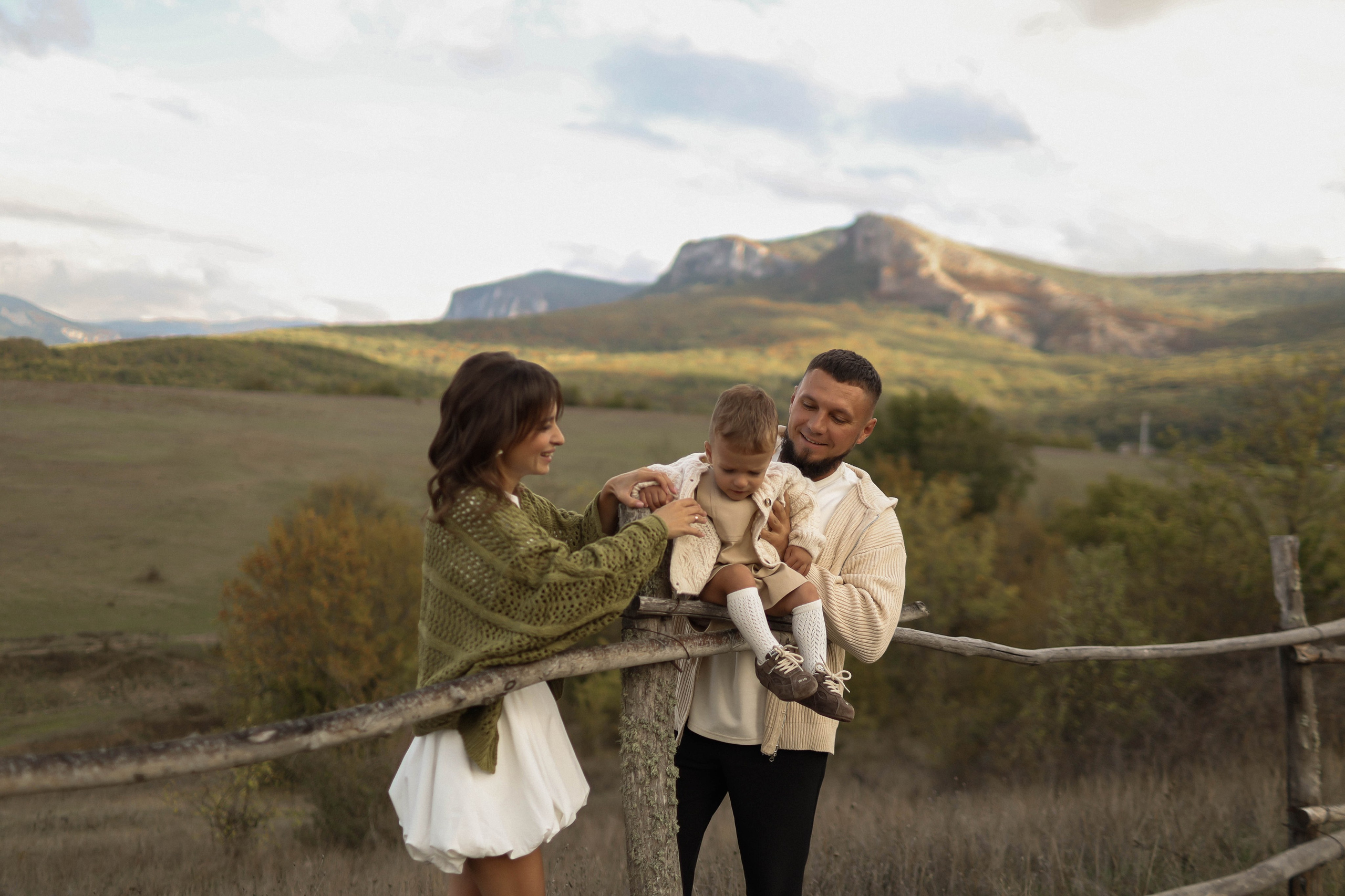 Однажды мы загадали счастье, а потом на свет появился ты, наш сынок. Фотограф в Крыму Богдана Захарчук