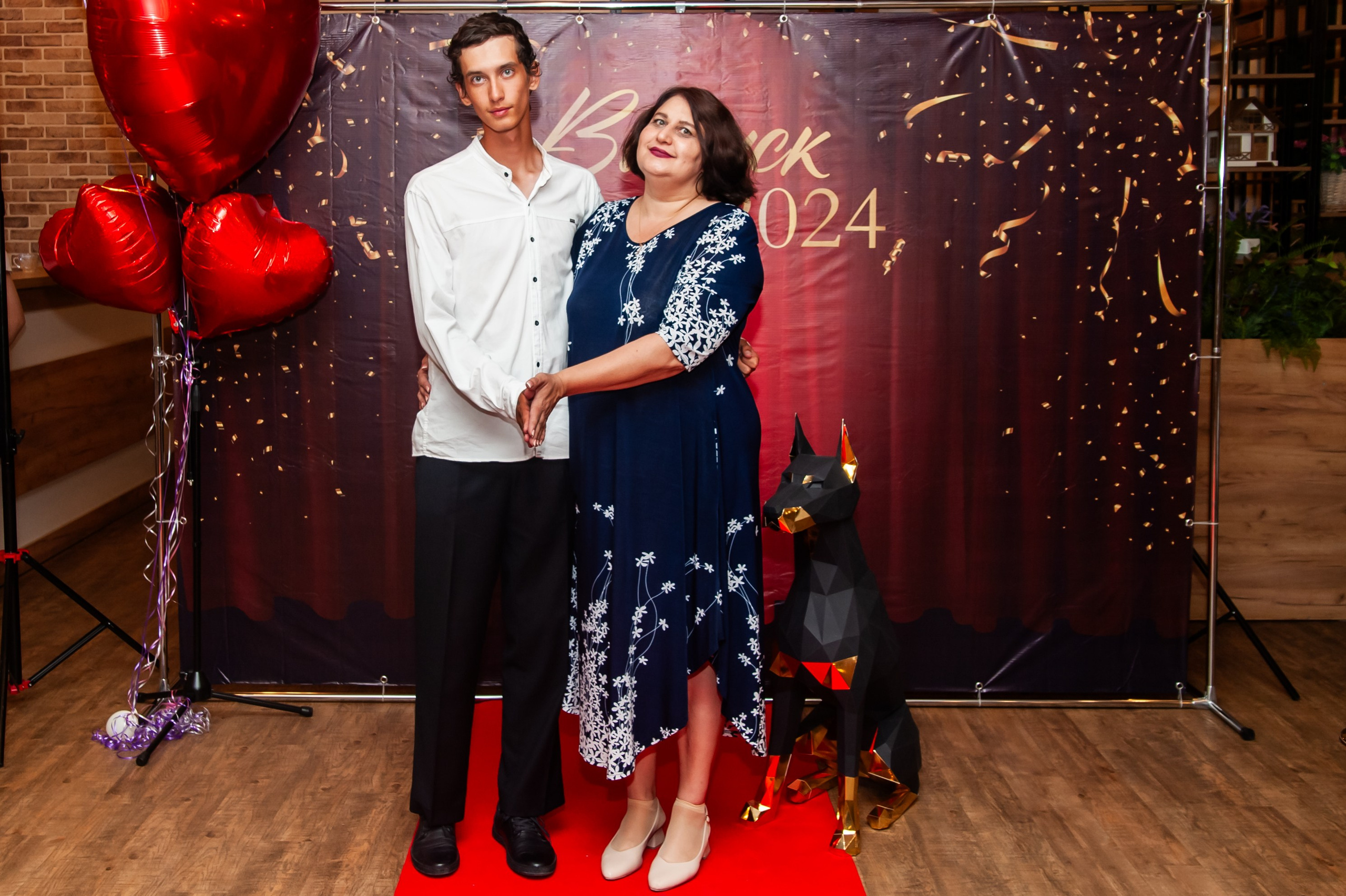 Выпускной МАОУ СОШ № 17 им. Эдуарда Есаяна. Свадебный и семейный фотограф Денис Лукьянов в Краснодаре, Краснодарском крае и Республике Крым