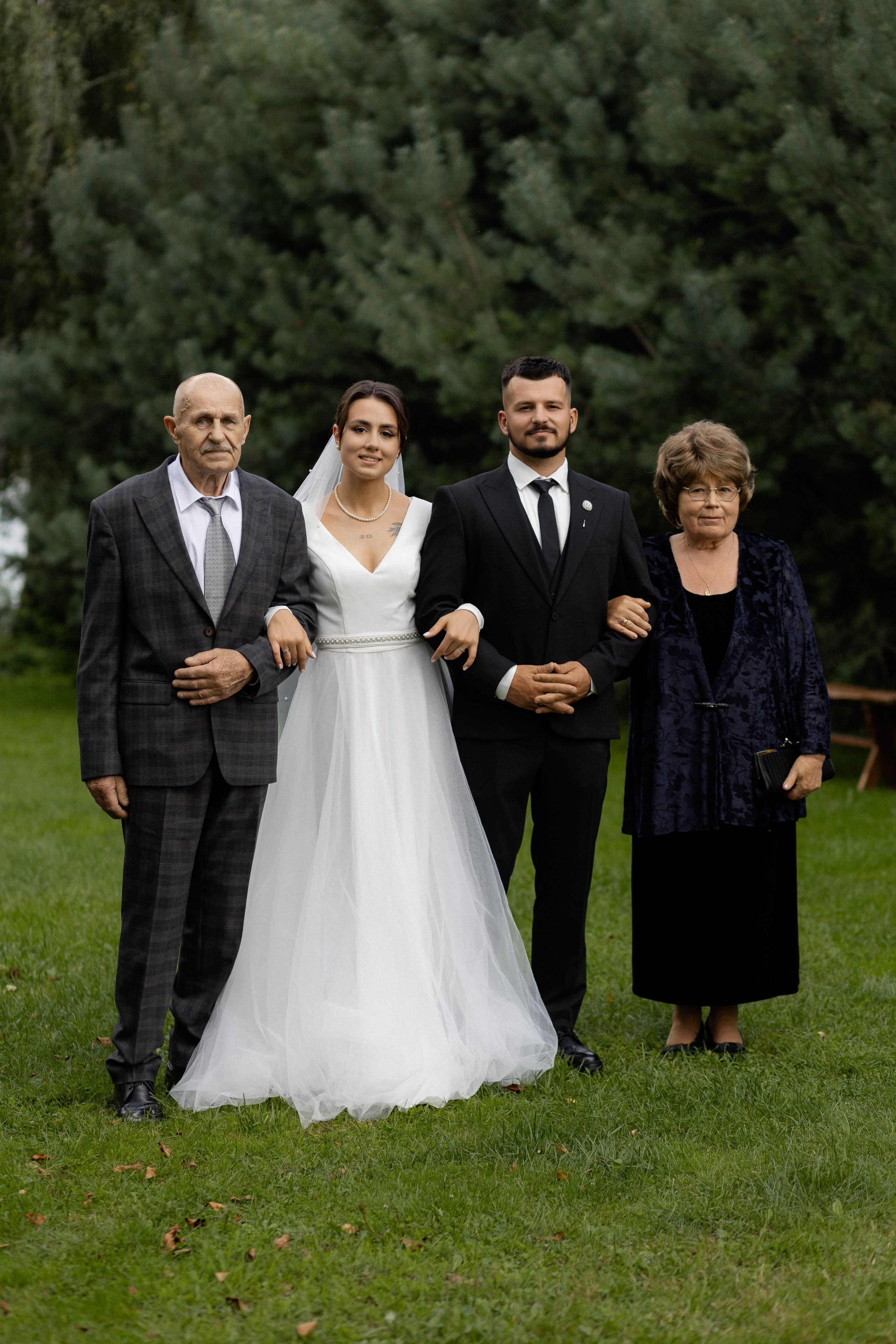 Свадебная фотосессия в агроусадьбе Лабодянка в Минске. Свадебный фотограф в Минске/Беларуси Сергей Спиридонов