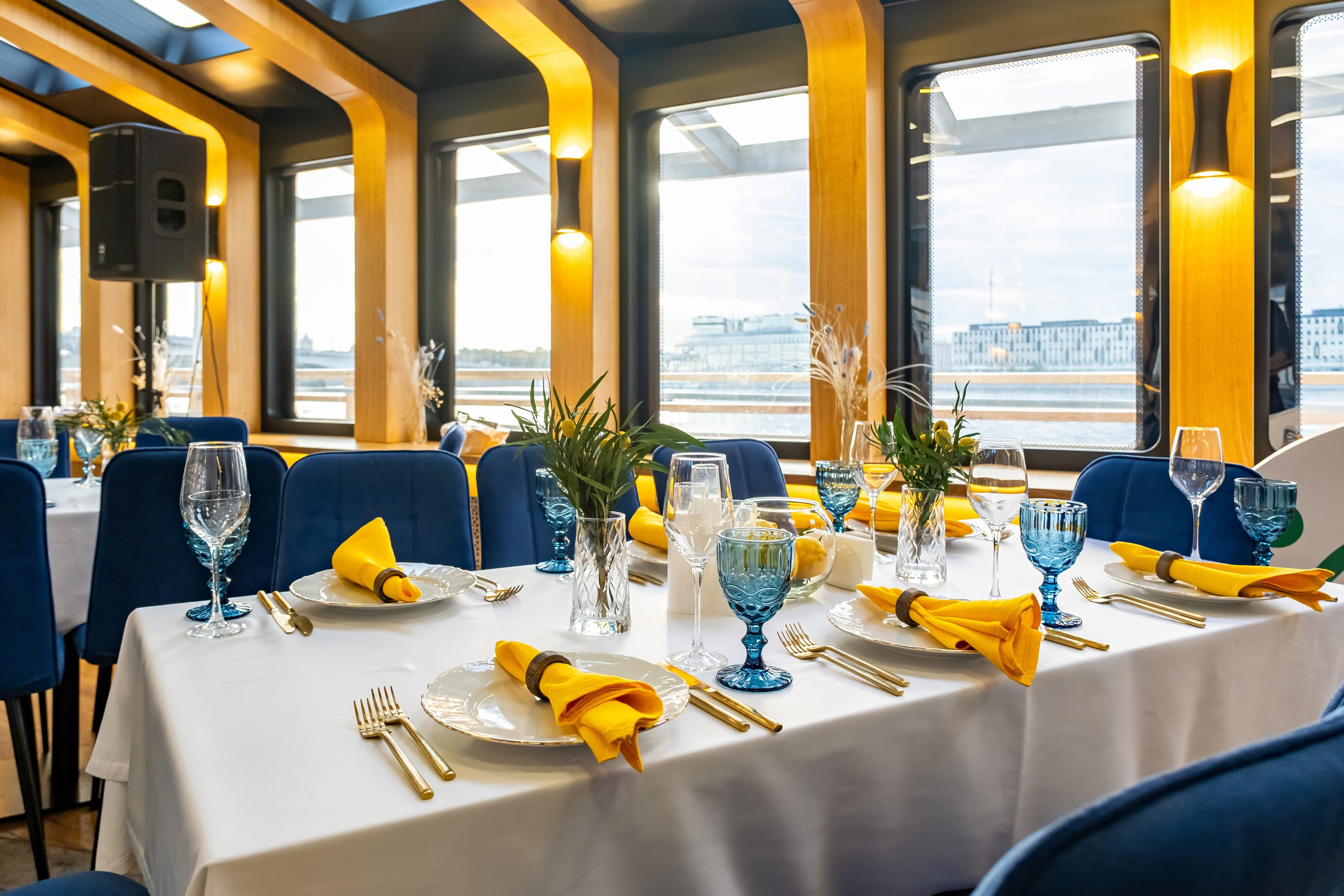 Интерьер. Фуршет. Банкет. Фотограф и оператор Илья Гунбин