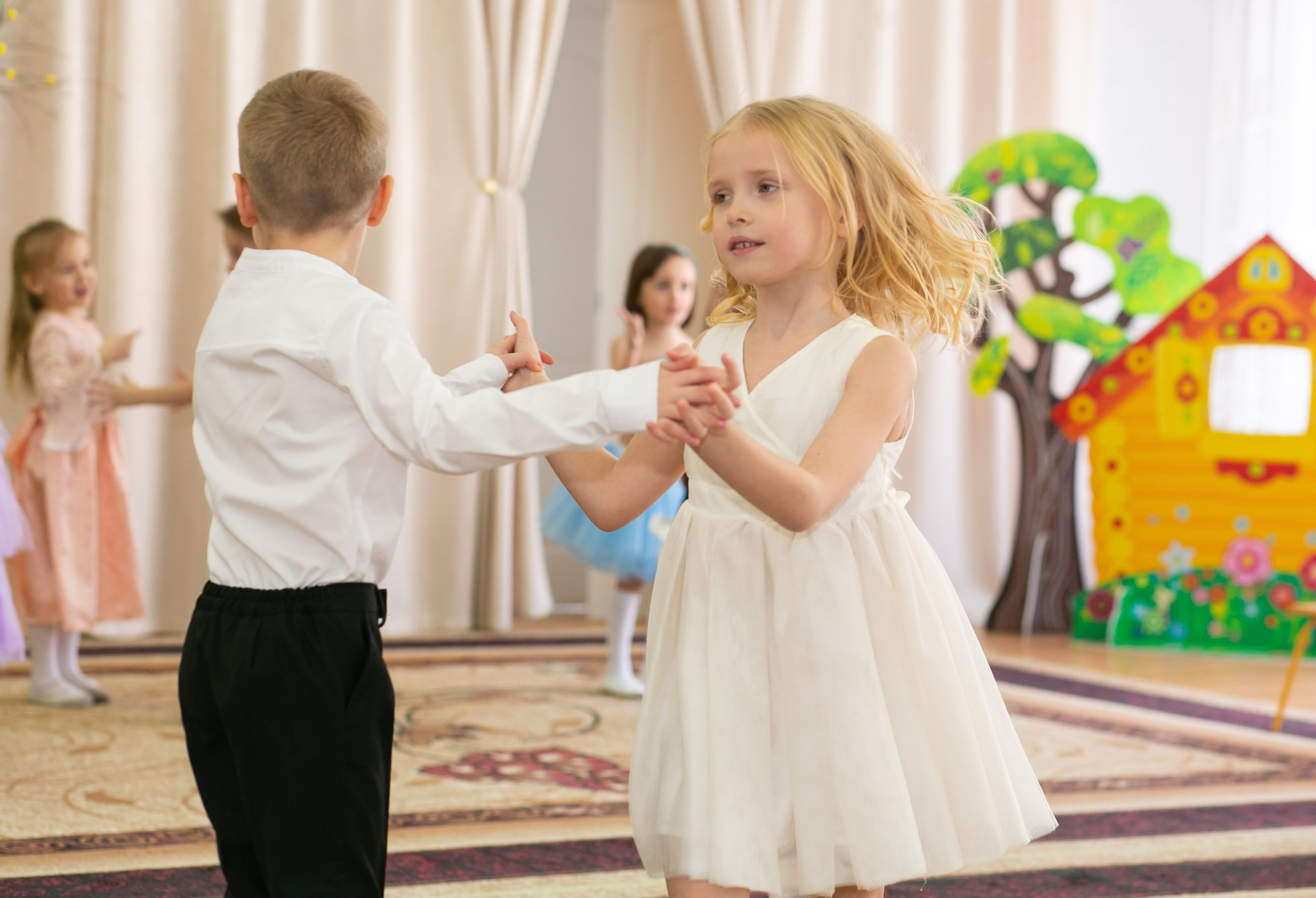 Выпускные и Утренники. Фотограф новорожденных и семейный фотограф НСО г. Бердск Марина Львова