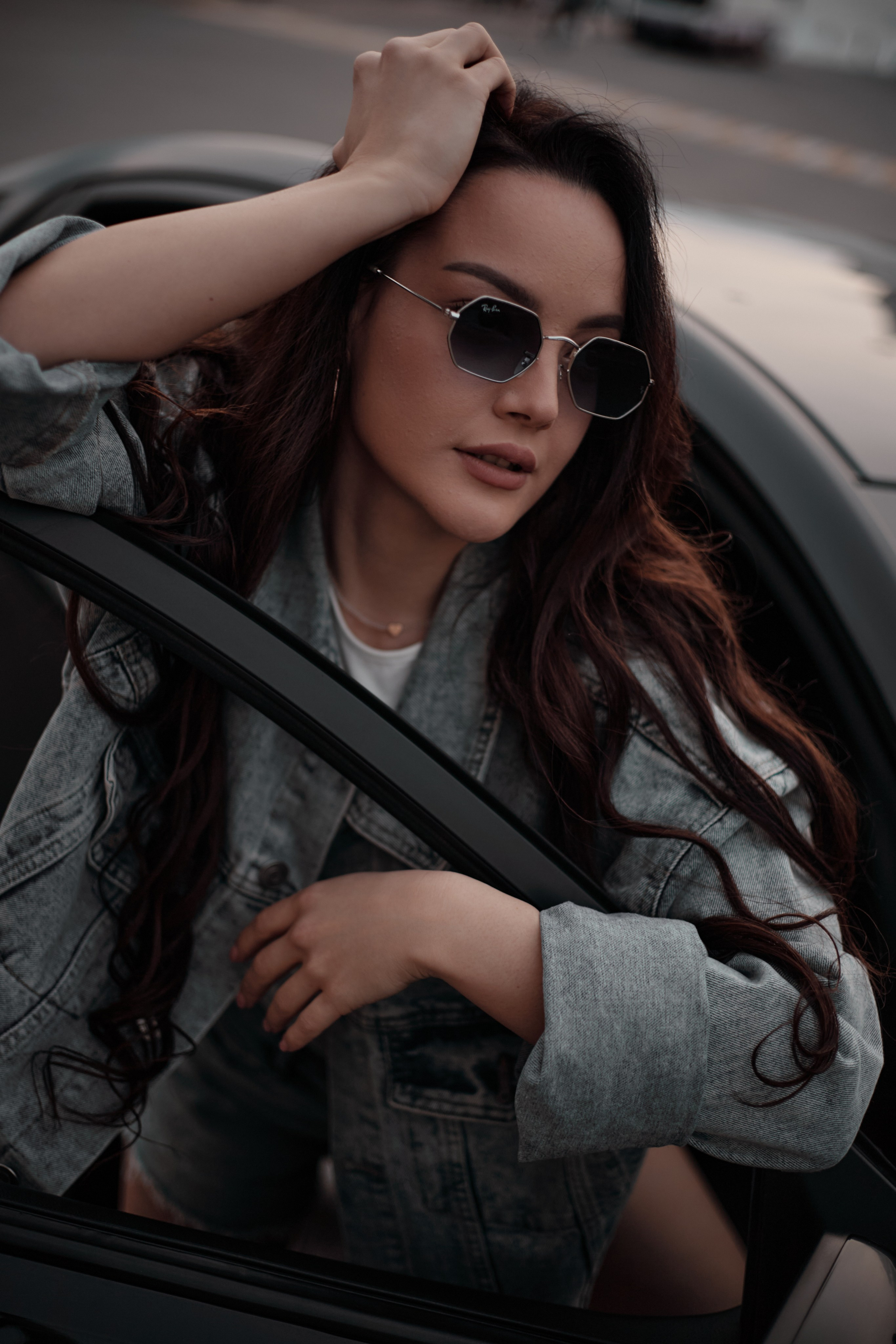 Регина и авто. Фотограф из Казани