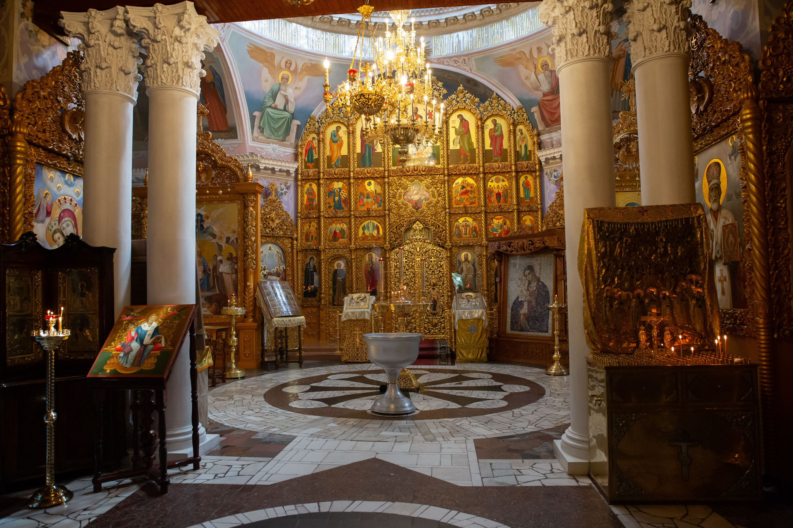 Крещение Амелии. Храм Рождества Христова в с. Михалево. Семейный и детский фотограф Анна Петракова