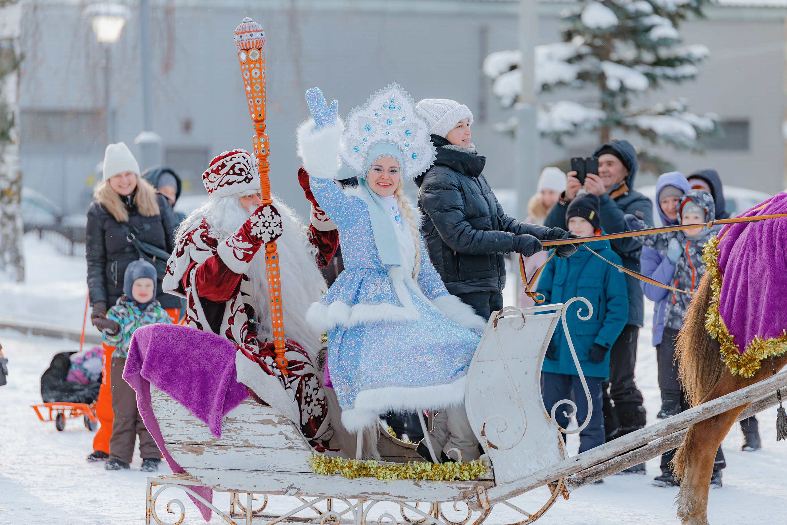 Ёлка от банка «Хлынов». Свадебный и репортажный фотограф Киров | Вадим Карпук