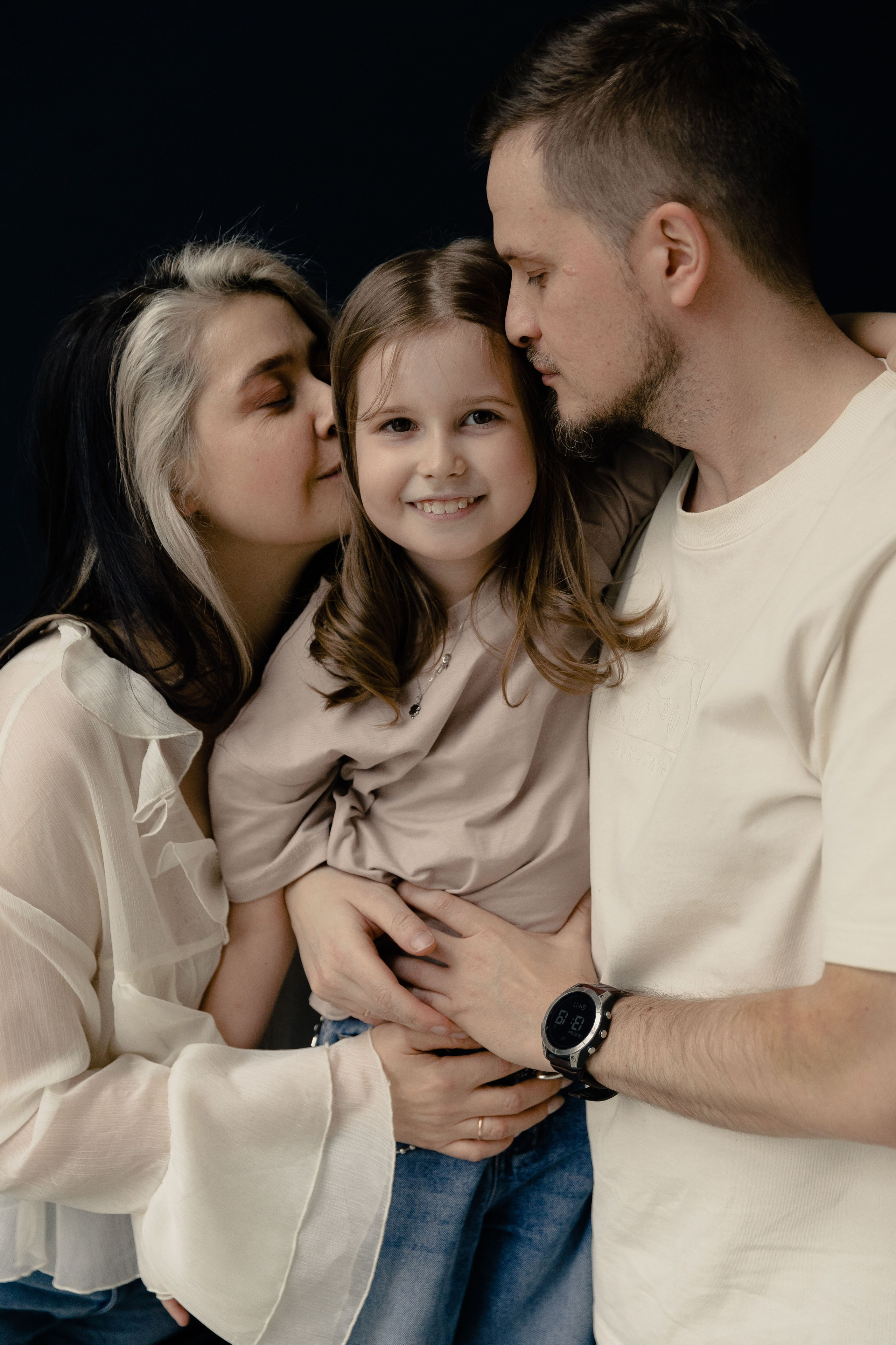 FAMILY STUDIO. Аня Нагайцева фотограф в Томске, семьи, портреты, контент