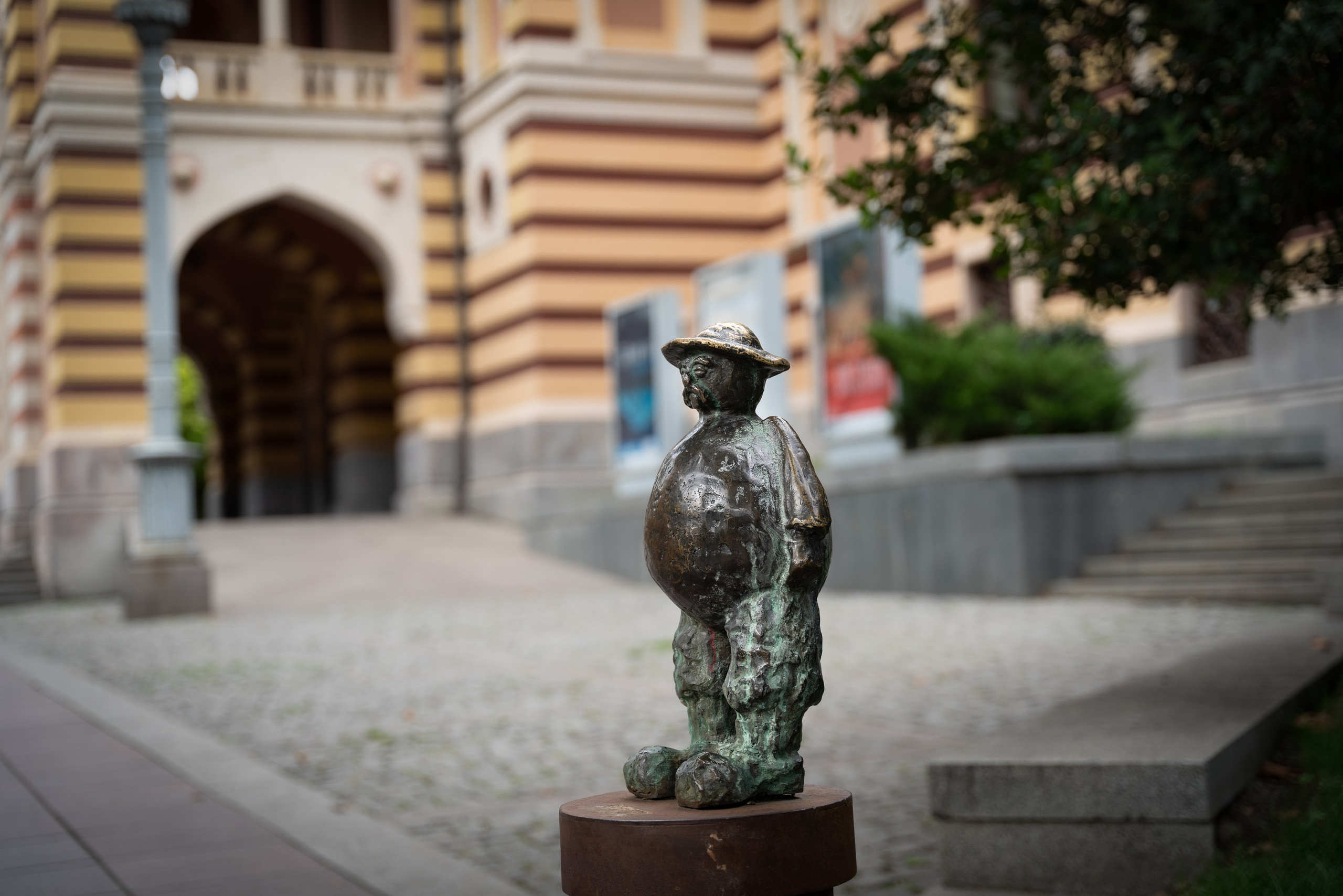ТБИЛИСИ. ПОБУДЬ ЗДЕСЬ И ЦЕЛЕЕ БУДЕТ ЭТОТ МИР