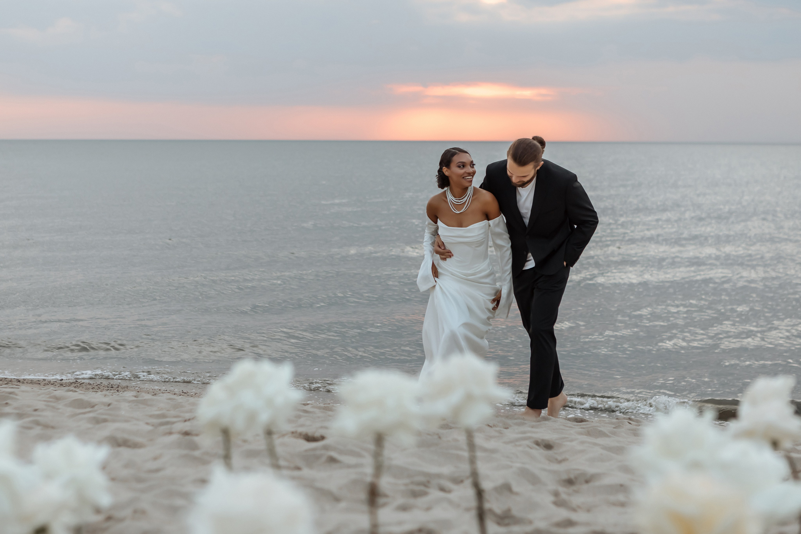 Свадьба для двоих на море. Свадебный фотограф  Калининград | Москва