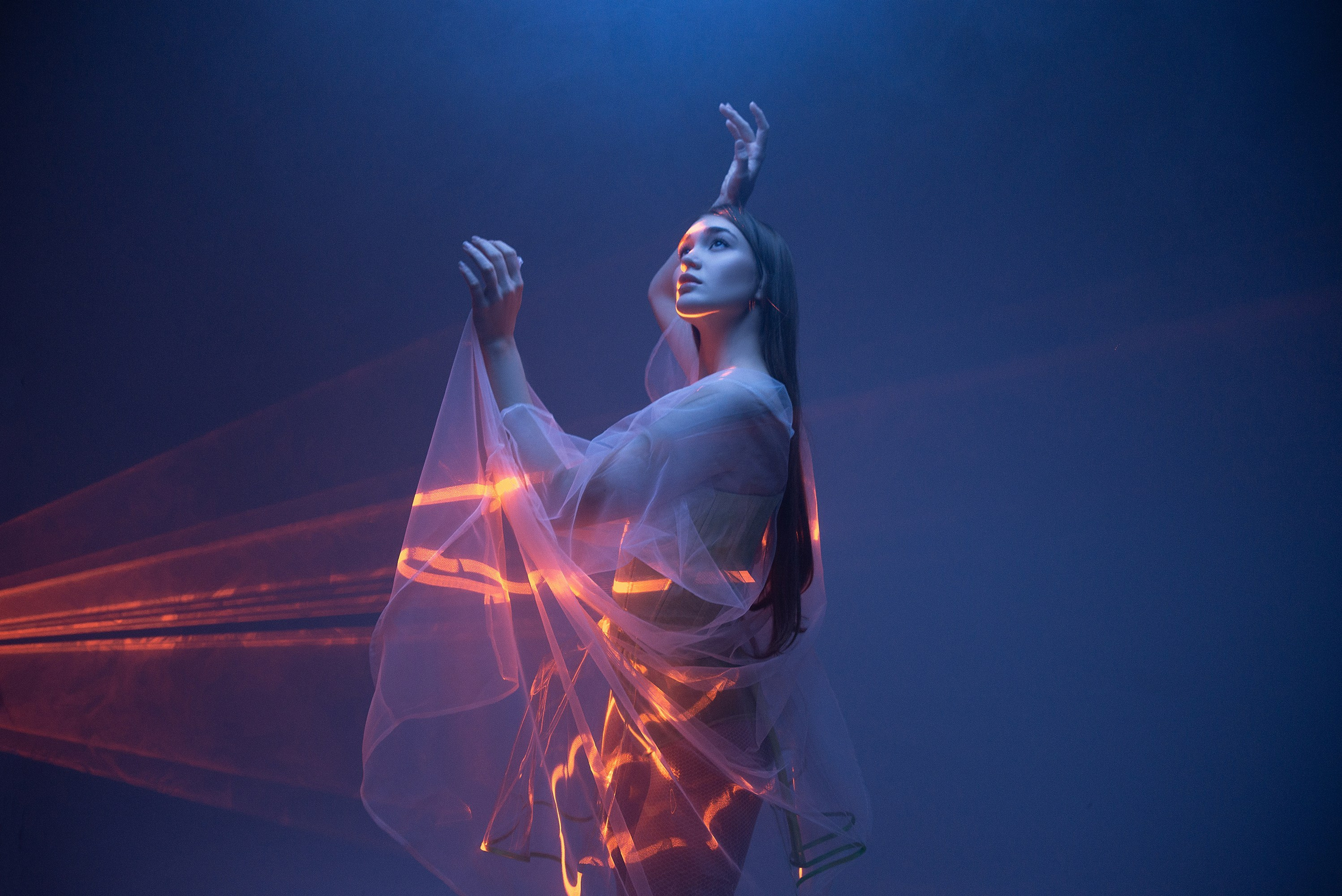 Фотосъёмка с лазером и дымом в Туле. Предметный и портретный фотограф в Туле. Юлия Даниленко