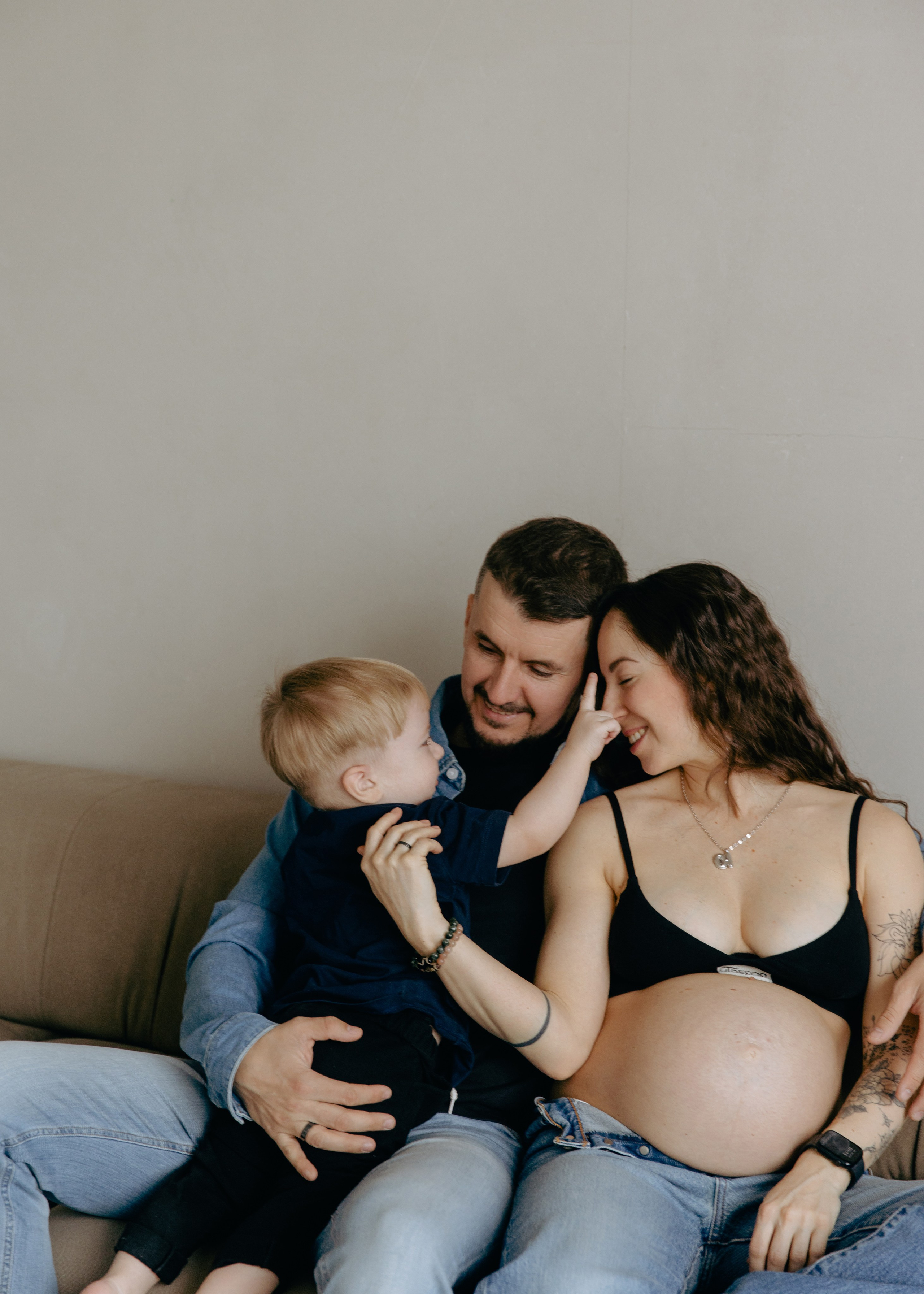 KOLYA+ULYA+MISHA. Аня Нагайцева фотограф в Томске, семьи, портреты, контент