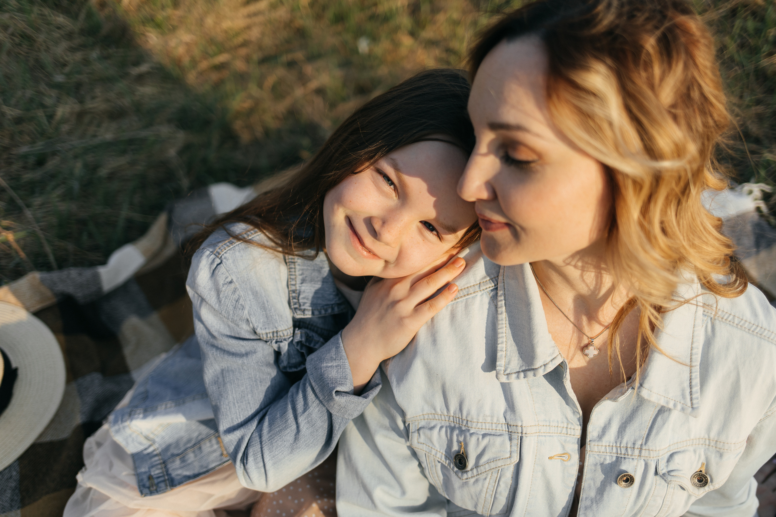 Прогулочная фотосессия для Ксюши и Дианы. Главная