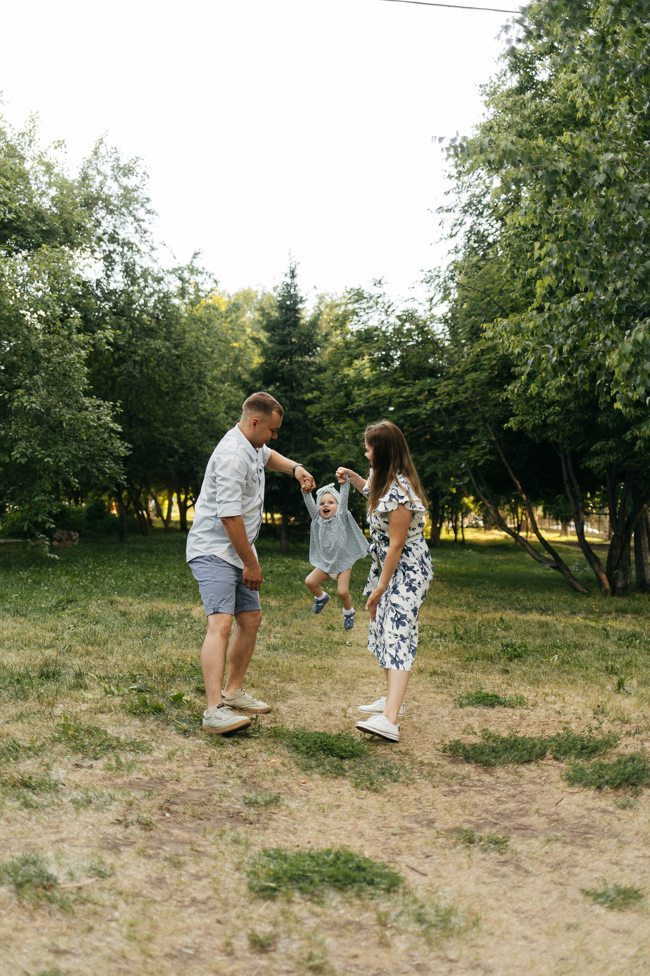 Прогулочная фотосессия с маленькой Лизой. Главная