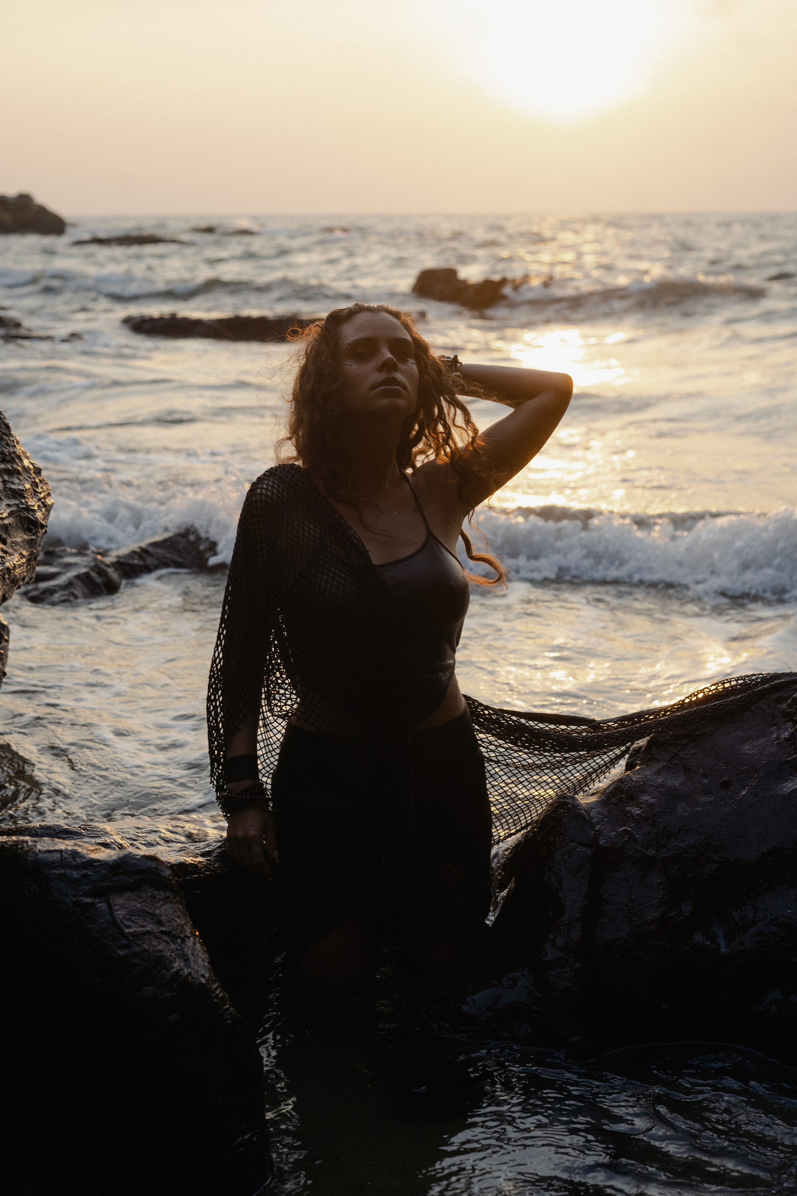 Ксения и море. Фотограф Аля Овчарова