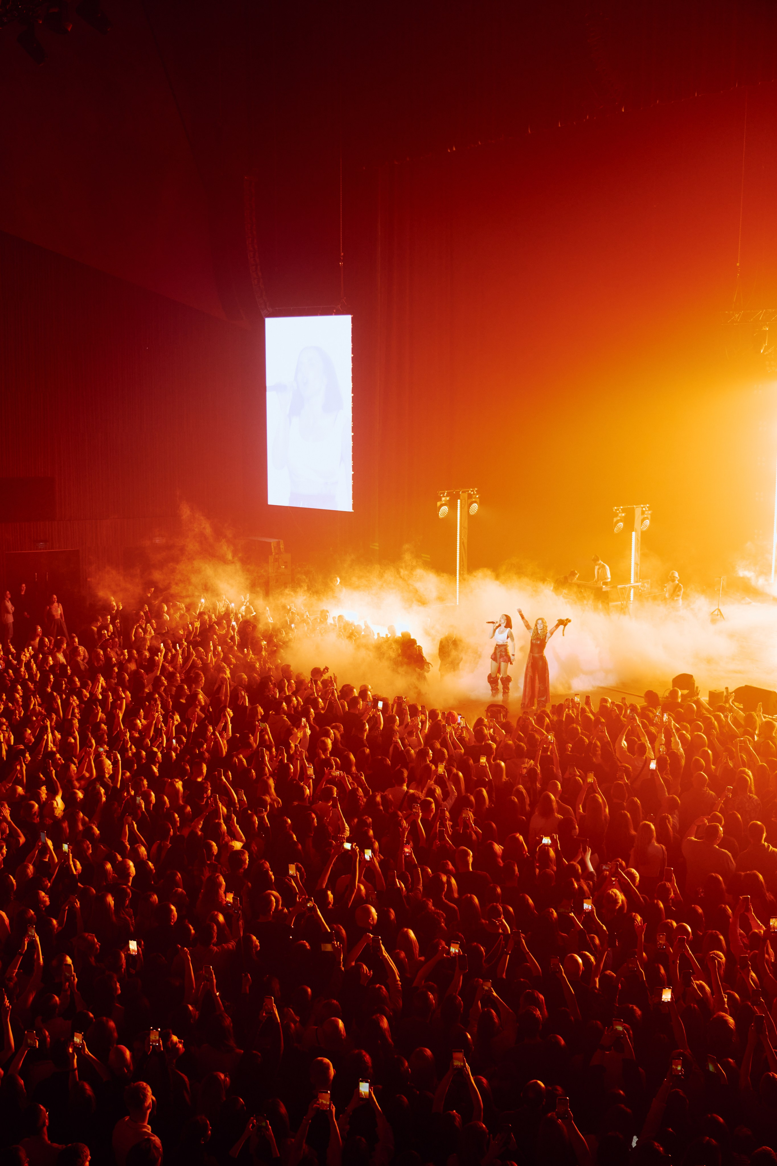 T.a.t.u. Репортажный фотограф мероприятий и концертов в Екатеринбурге