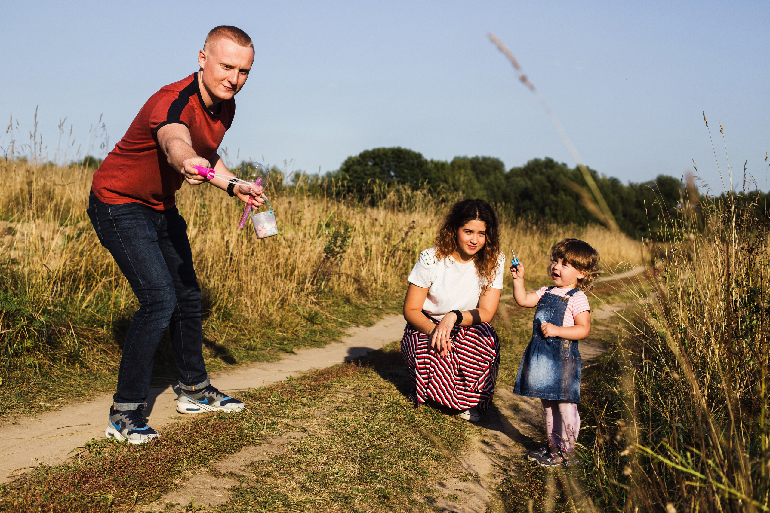 Мини-прогулка в поле. Семейный фотограф Фрязино Зрячева Кристина
